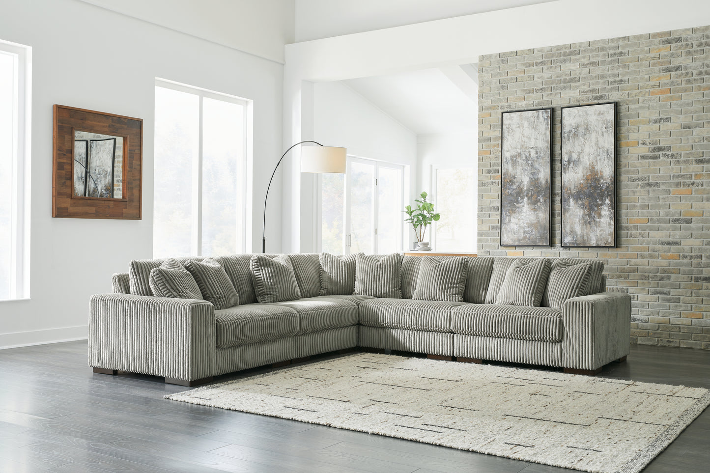 Ocala Furniture Outlet - Ashley Furniture - Lindyn Sectional - RAF 5-Piece Sectional / Fog - 21105S5