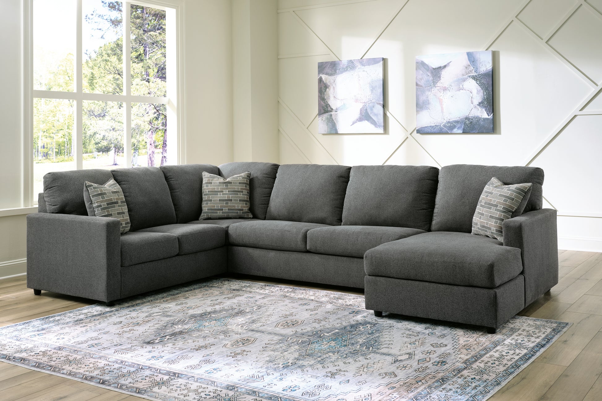 Ocala Furniture Outlet - Ashley Furniture - Edenfield Sectional - RAF 3-Piece Sectional with Chaise / Linen - 29004S1