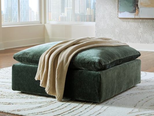 Ocala Furniture Outlet - Ashley Furniture - Carriage View Living Room - Oversized Accent Ottoman / Jade - 7800108