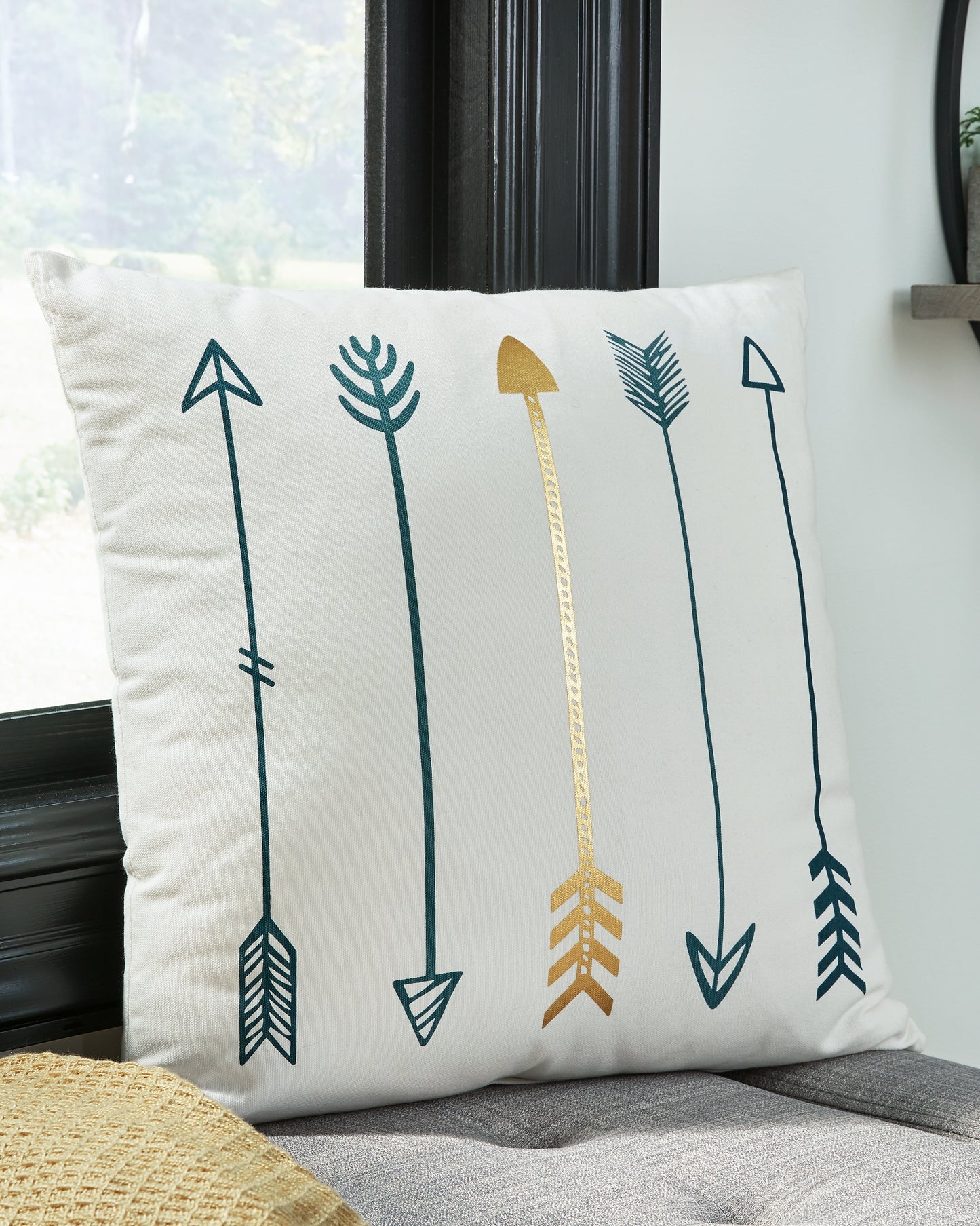 Ocala Furniture Outlet - Ashley Furniture - Gyldan Pillows - Pillow (4/CS) / White/Teal/Gold - A1000994