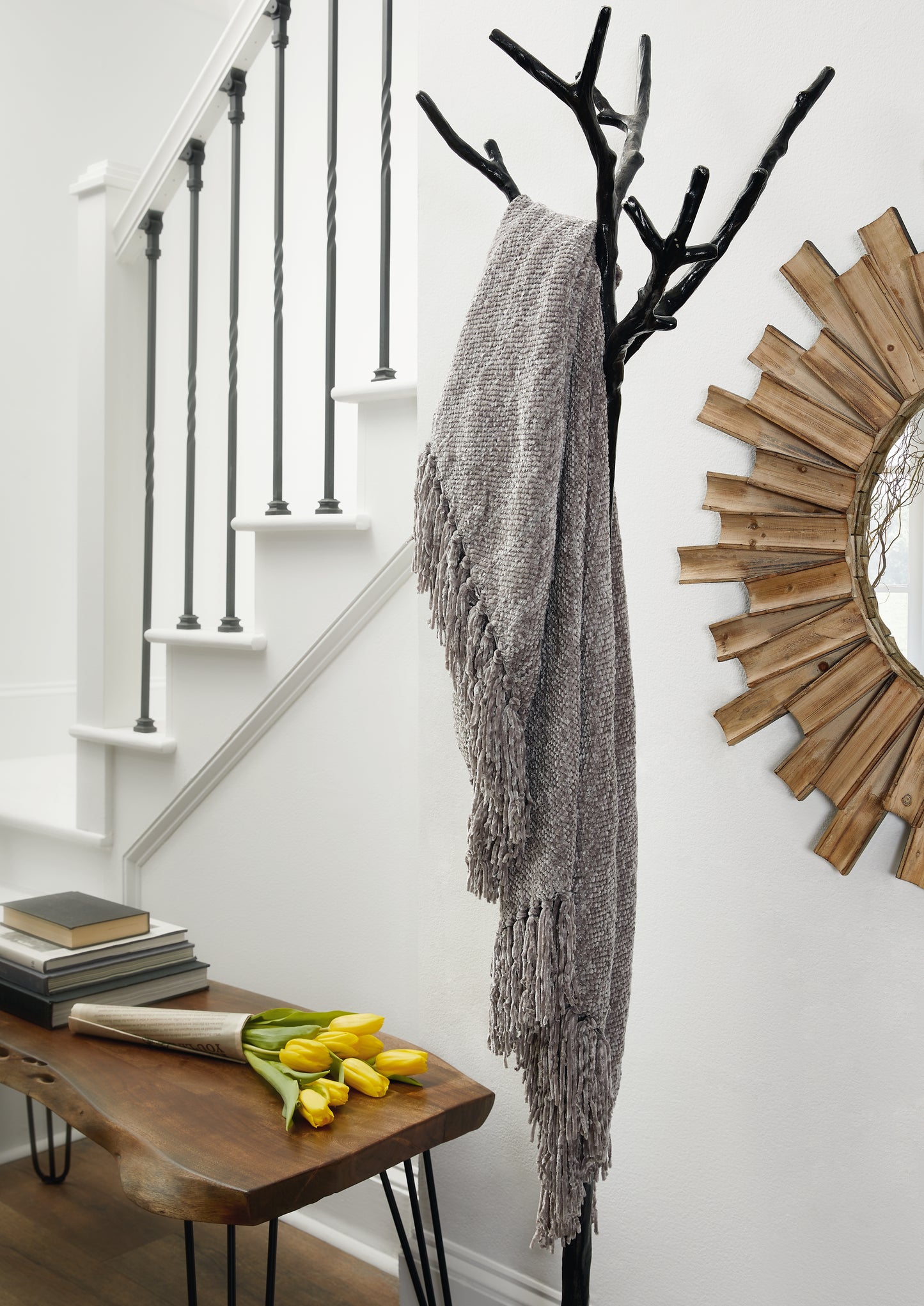 Ocala Furniture Outlet - Ashley Furniture - Tamish Throw (Set of 3) - Throw (3/CS) / Gray - A1001026
