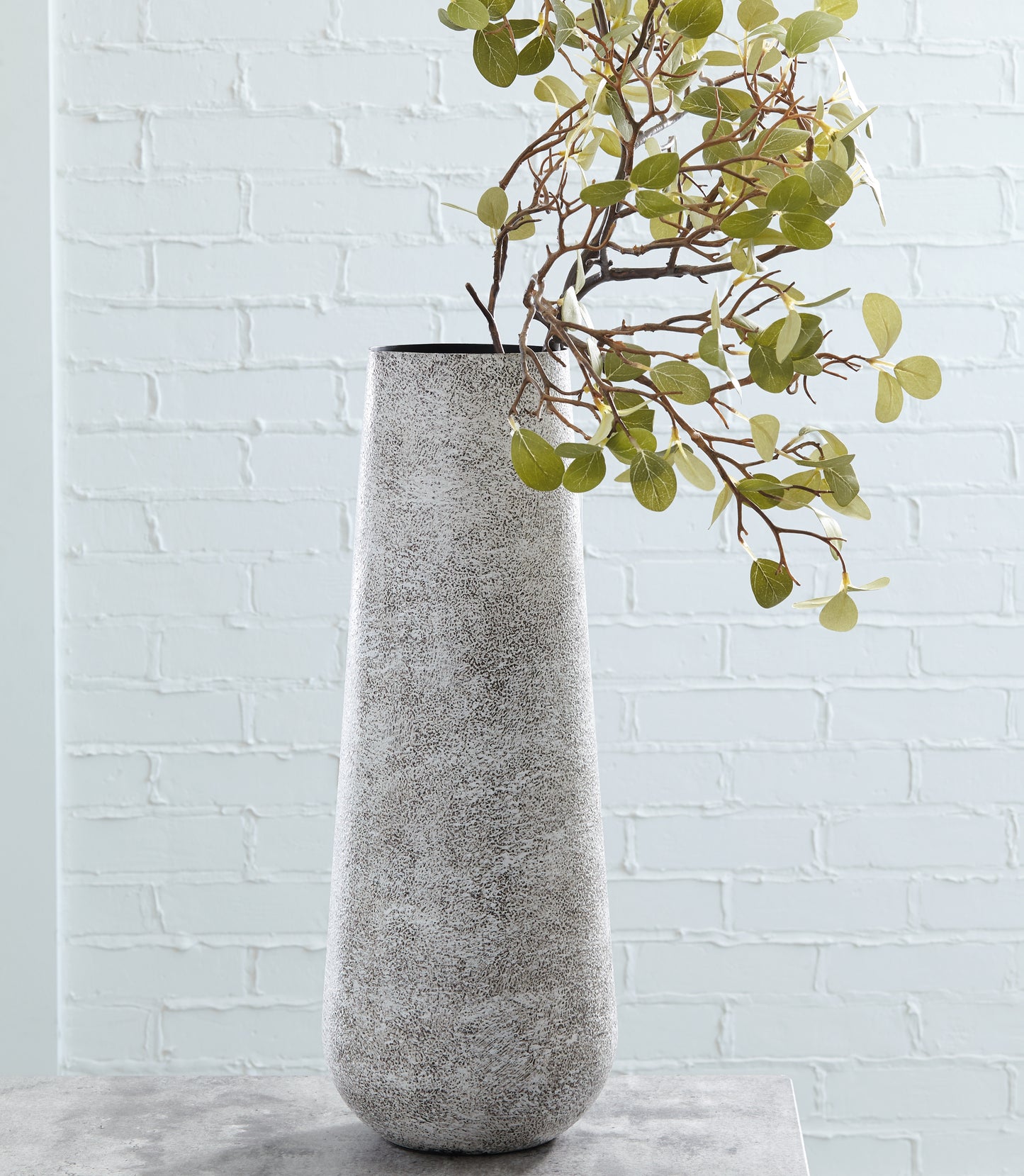 Ocala Furniture Outlet - Ashley Furniture - Fynn Vase - Vase / Antique White - A2000517