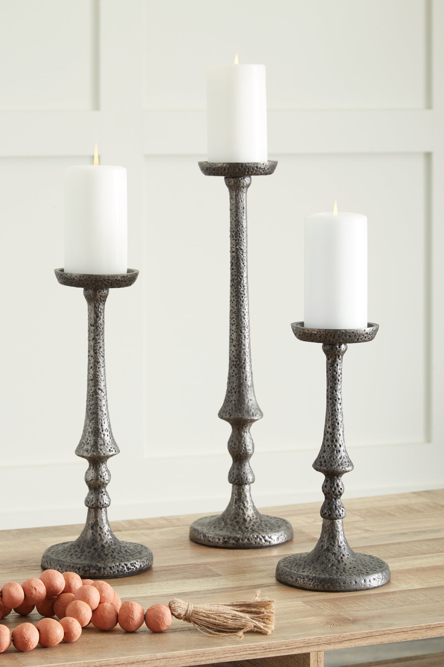 Ocala Furniture Outlet - Ashley Furniture - Eravell Candle Holder - Candle Holder Set (3/CN) / Pewter Finish - A2000584