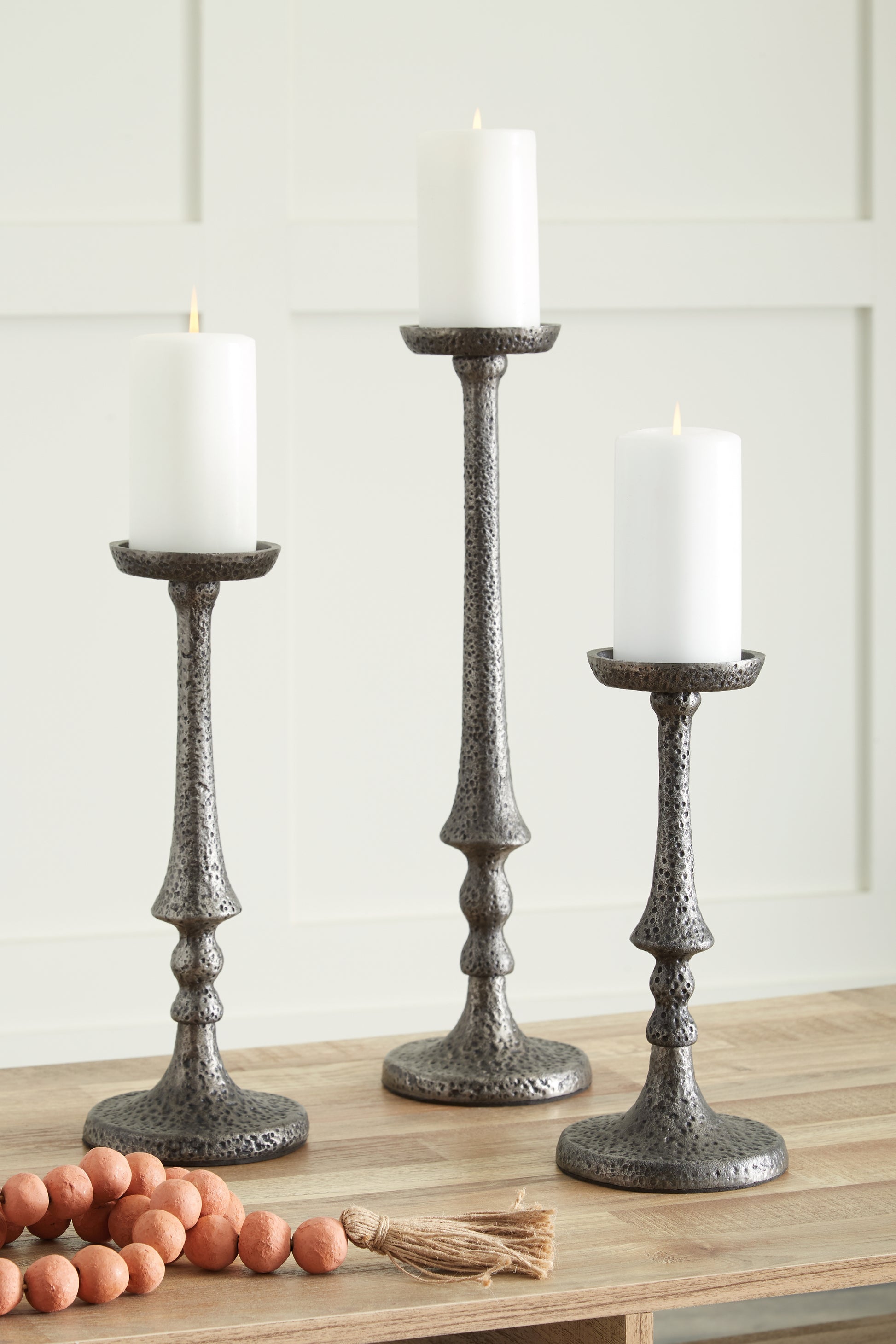 Ocala Furniture Outlet - Ashley Furniture - Eravell Candle Holder - Candle Holder Set (3/CN) / Pewter Finish - A2000584