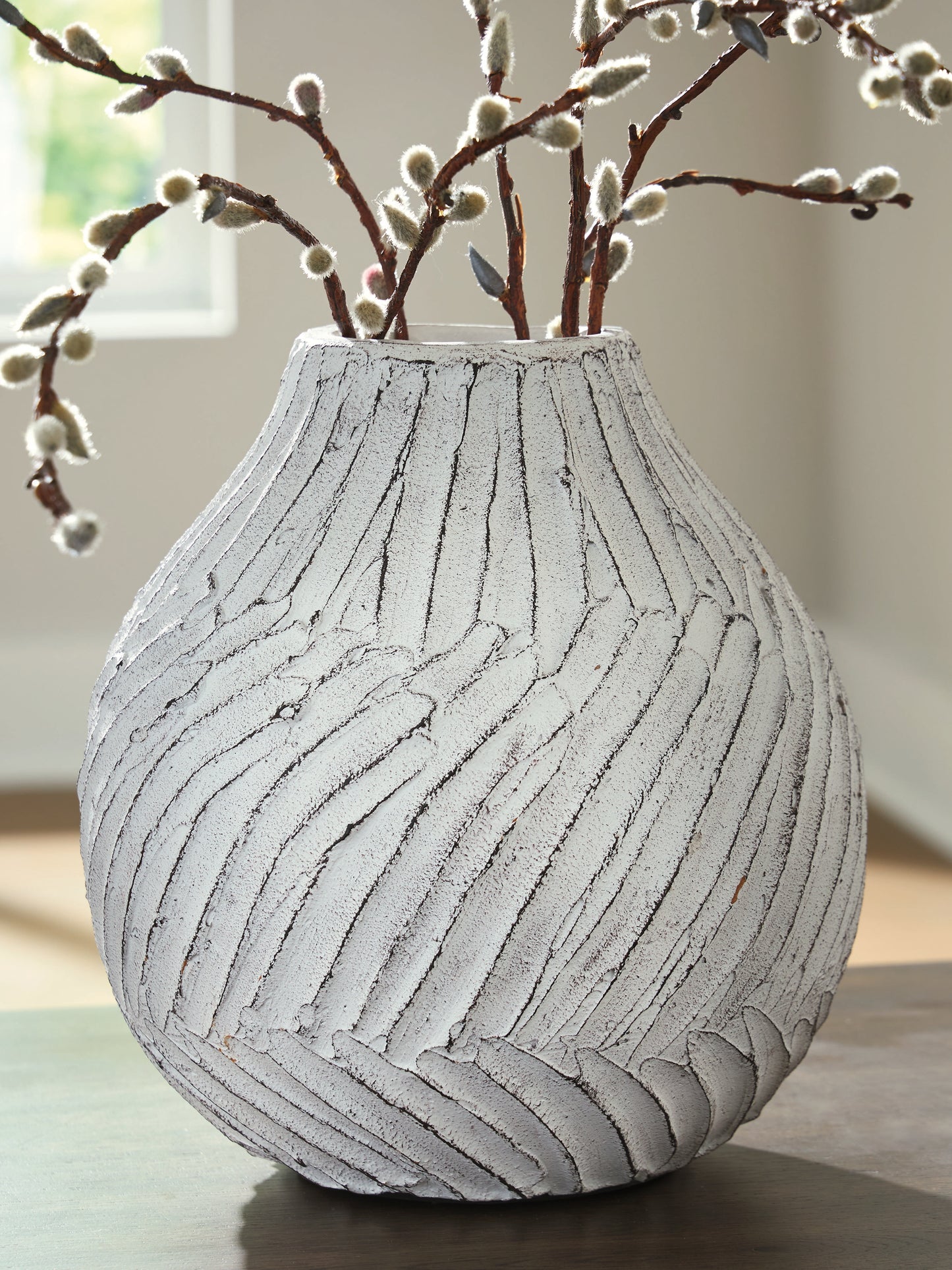 Ocala Furniture Outlet - Ashley Furniture - Shelvie Vase - Vase / Distressed White - A2000848