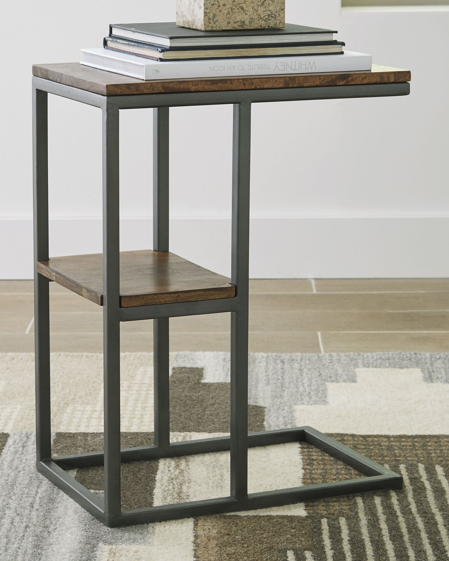 Ocala Furniture Outlet - Ashley Furniture - Forestmin Accent Table - Accent Table / Natural/Black - A4000049