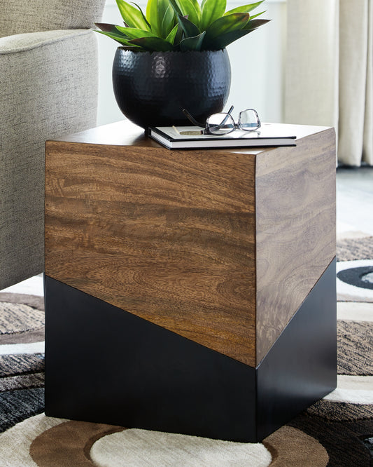 Ocala Furniture Outlet - Ashley Furniture - Trailbend Accent Table - Accent Table / Brown/Gunmetal - A4000311