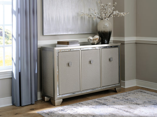 Ocala Furniture Outlet - Ashley Furniture - Chaseton Accent Cabinet - Accent Cabinet / Champagne - A4000335