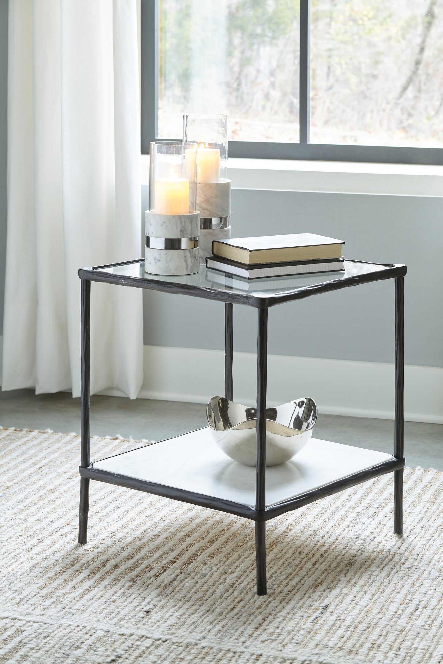 Ocala Furniture Outlet - Ashley Furniture - Ryandale Accent Table - Accent Table / Antique Black - A4000462