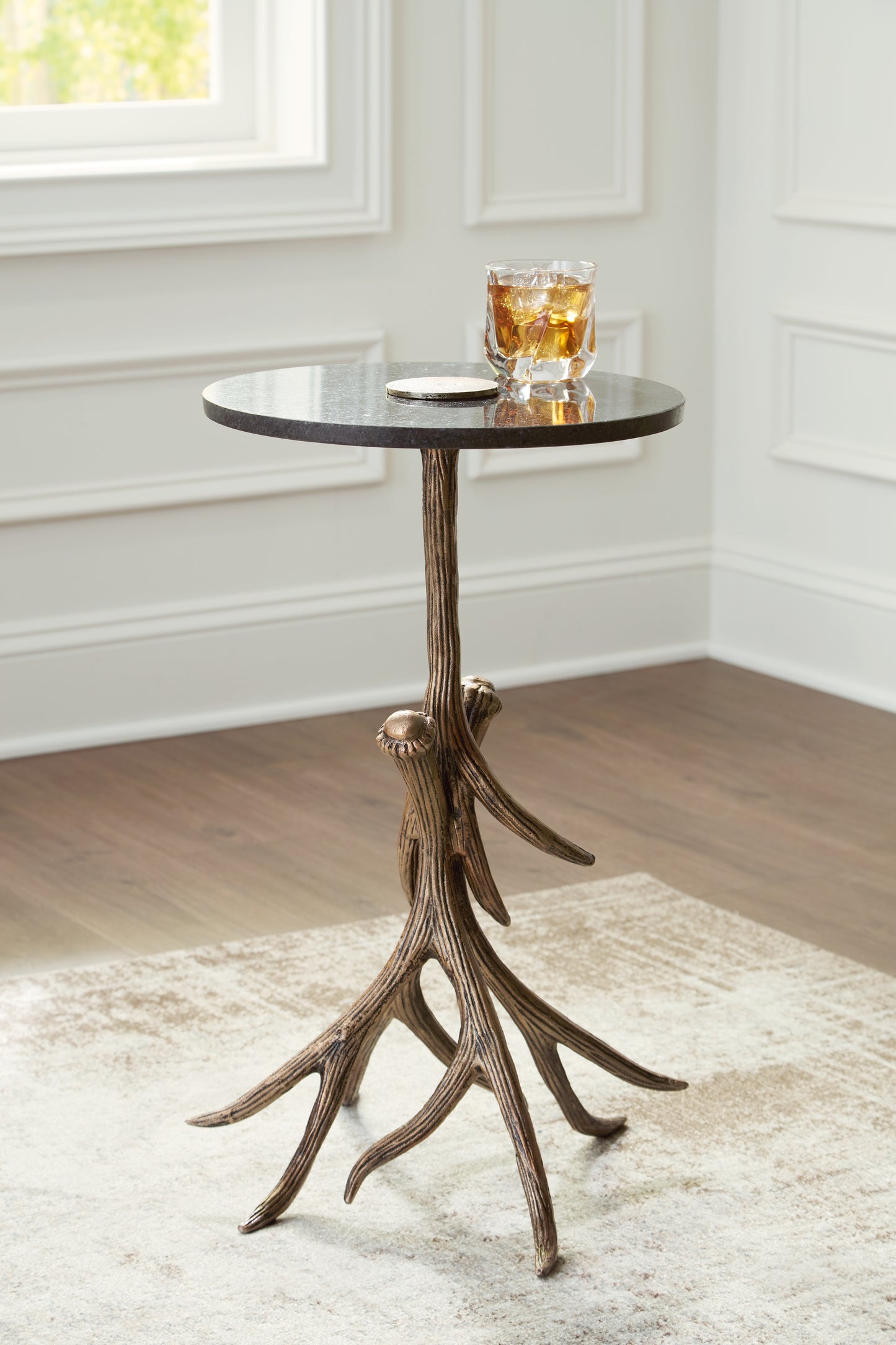 Ocala Furniture Outlet - Ashley Furniture - Lemkins Accent Table - Accent Table / Black/Antique Gold Finish - A4000606
