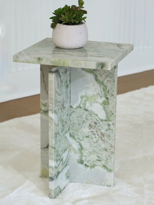 Ocala Furniture Outlet - Ashley Furniture - Deaconwell Accent Table - Accent Table / White/Green - A4000648