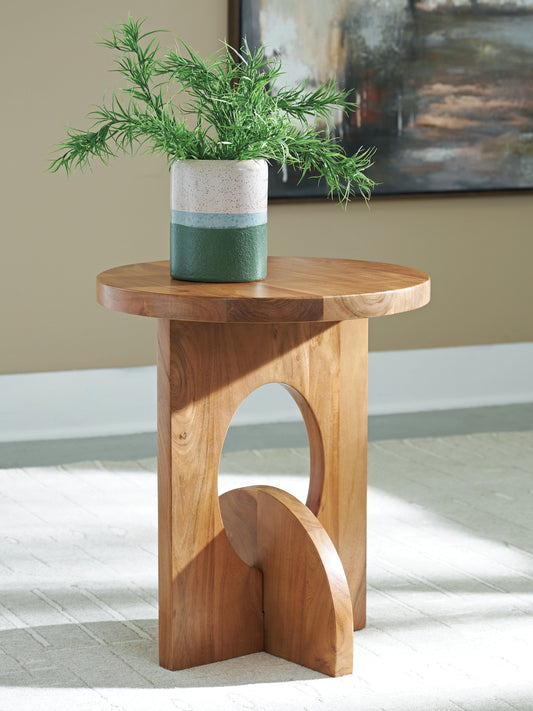 Ocala Furniture Outlet - Ashley Furniture - Hollbourne Accent Table - Accent Table / Brown - A4000723