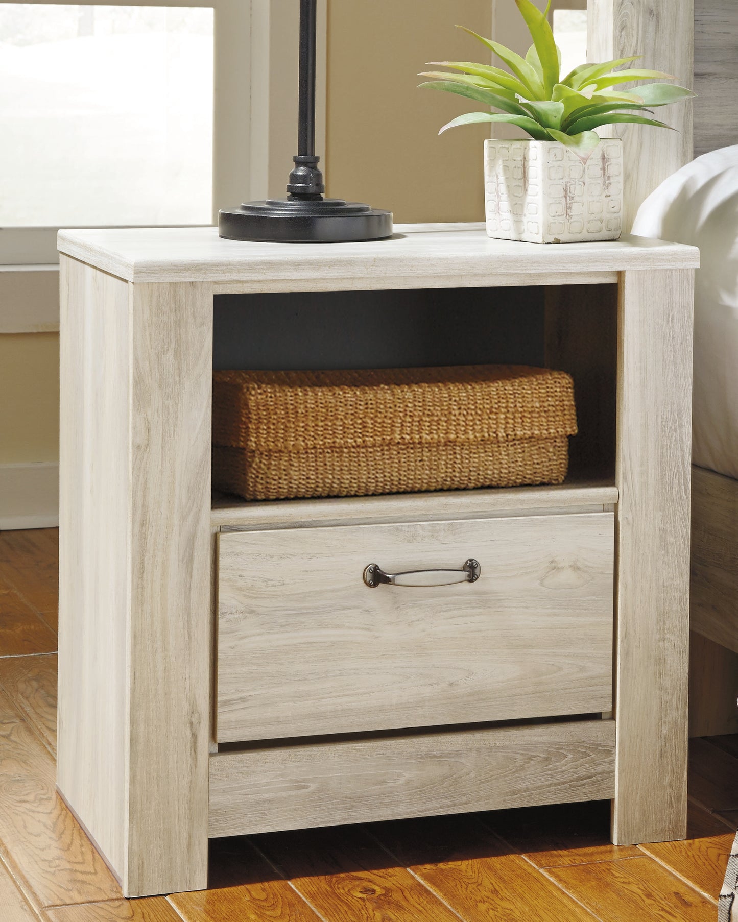 Ocala Furniture Outlet - Ashley Furniture - Bellaby Bedroom - One Drawer Night Stand / Whitewash - B331-91