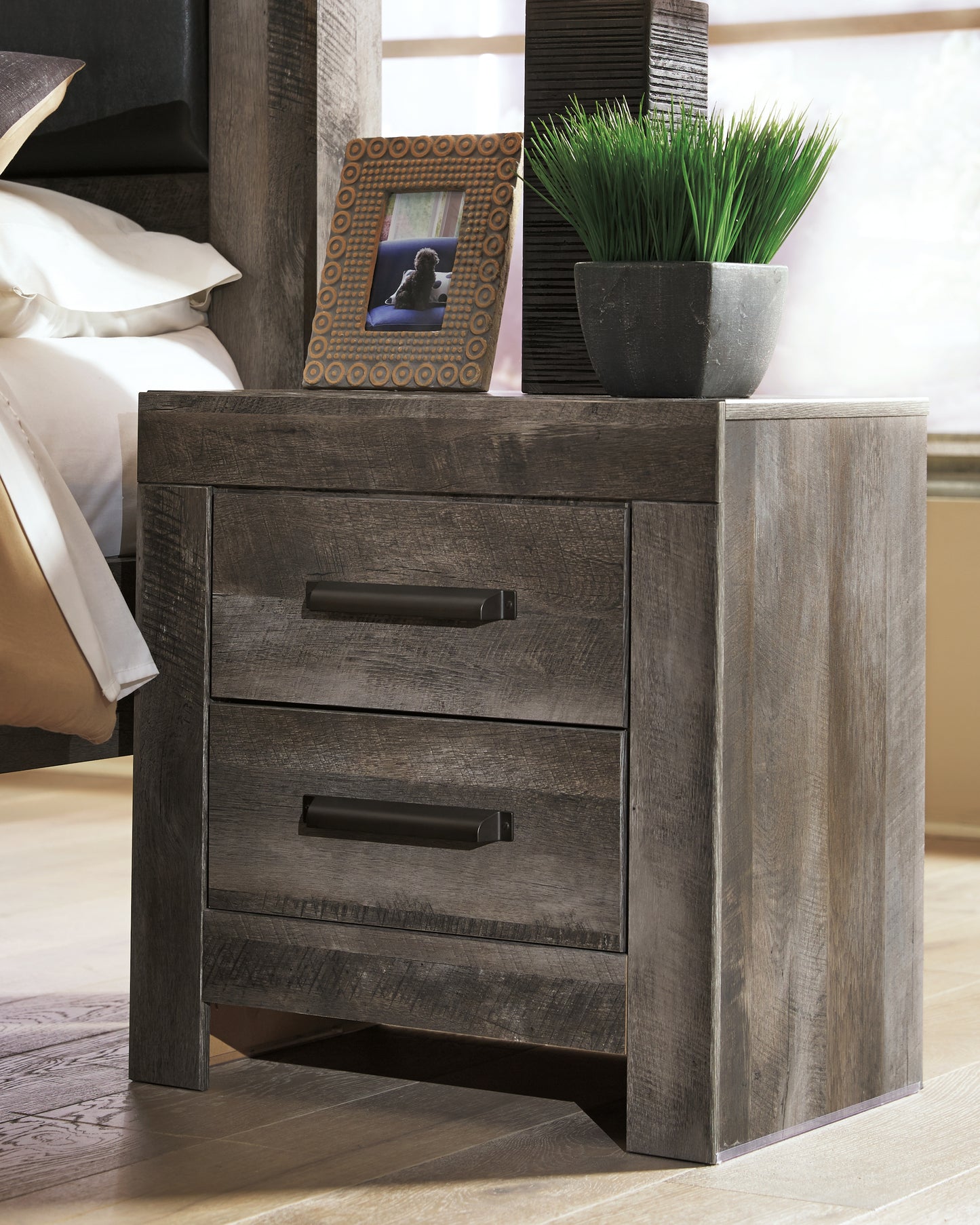 Ocala Furniture Outlet - Ashley Furniture - Wynnlow Bedroom - Two Drawer Night Stand / Gray - B440-92