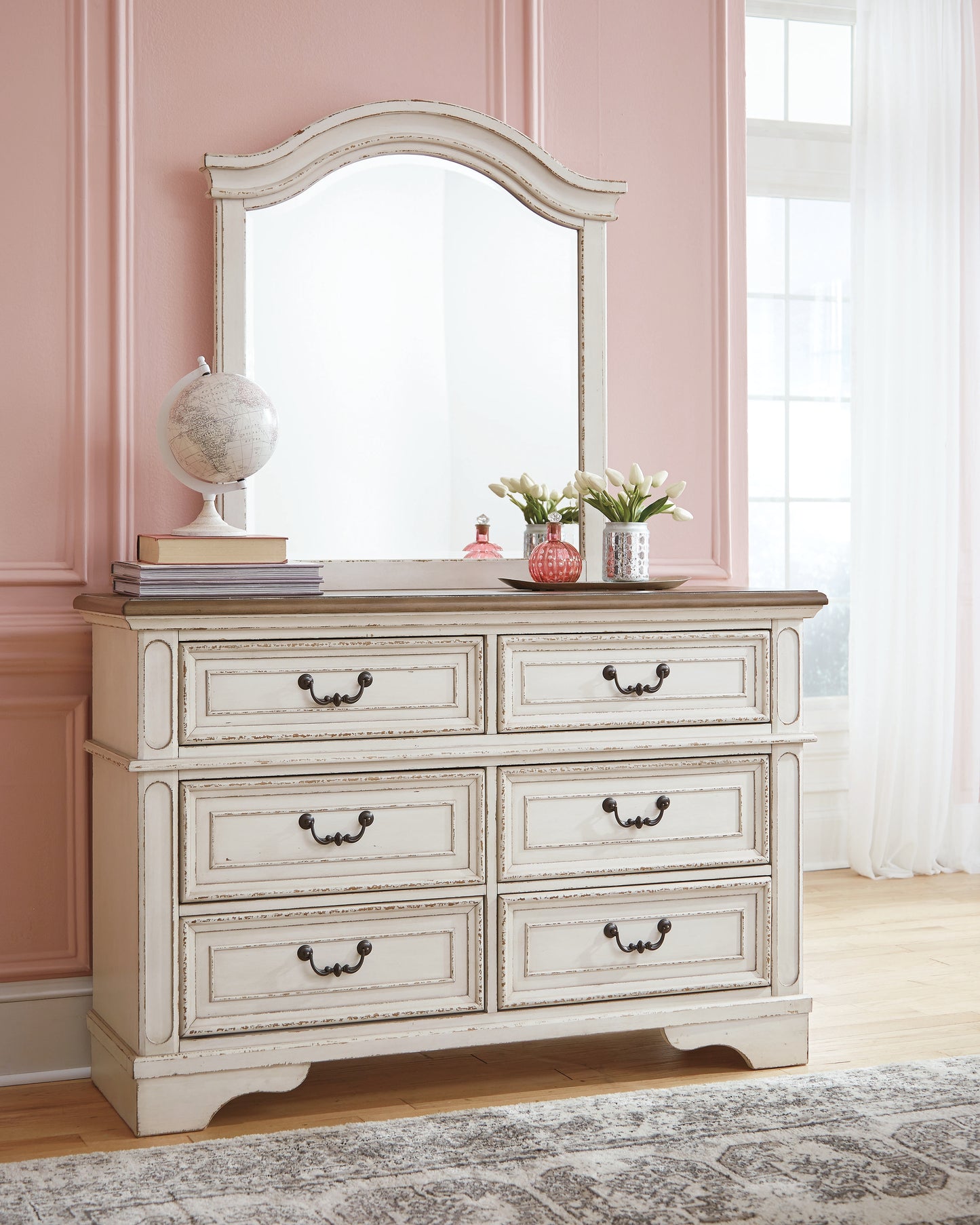 Ocala Furniture Outlet - Ashley Furniture - Realyn Bedroom - Dresser and Mirror / Chipped White - B743B12
