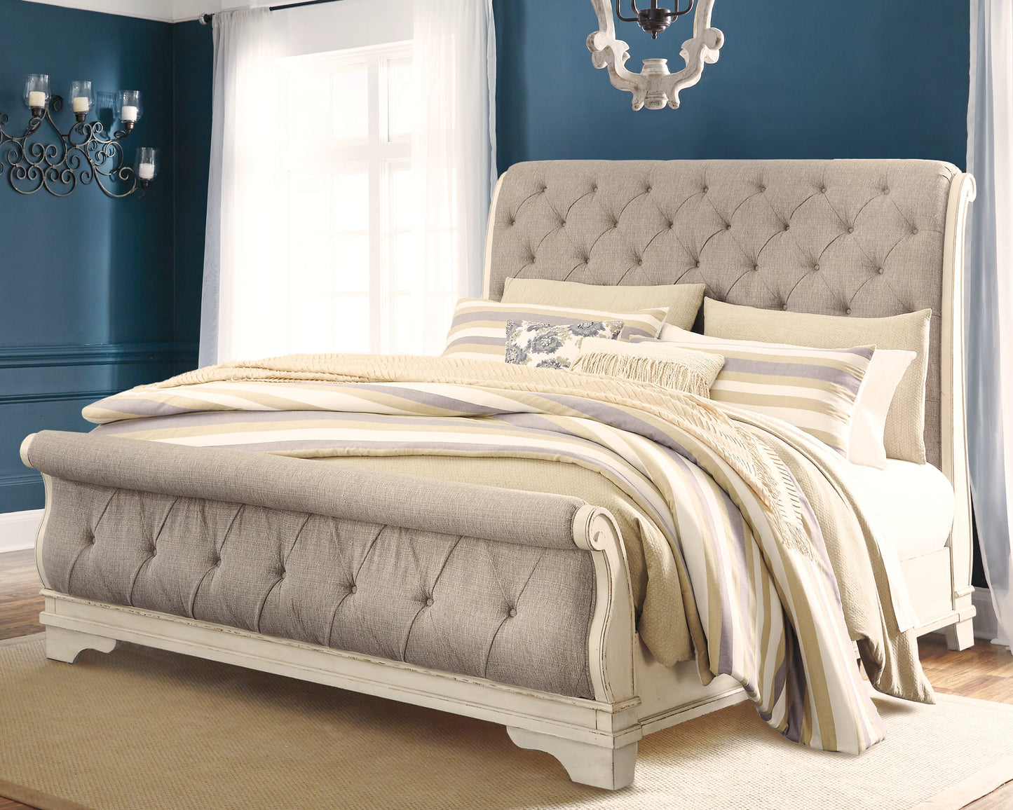 Ocala Furniture Outlet - Ashley Furniture - Realyn Bedroom - King Sleigh Bed / Chipped White - B743B11