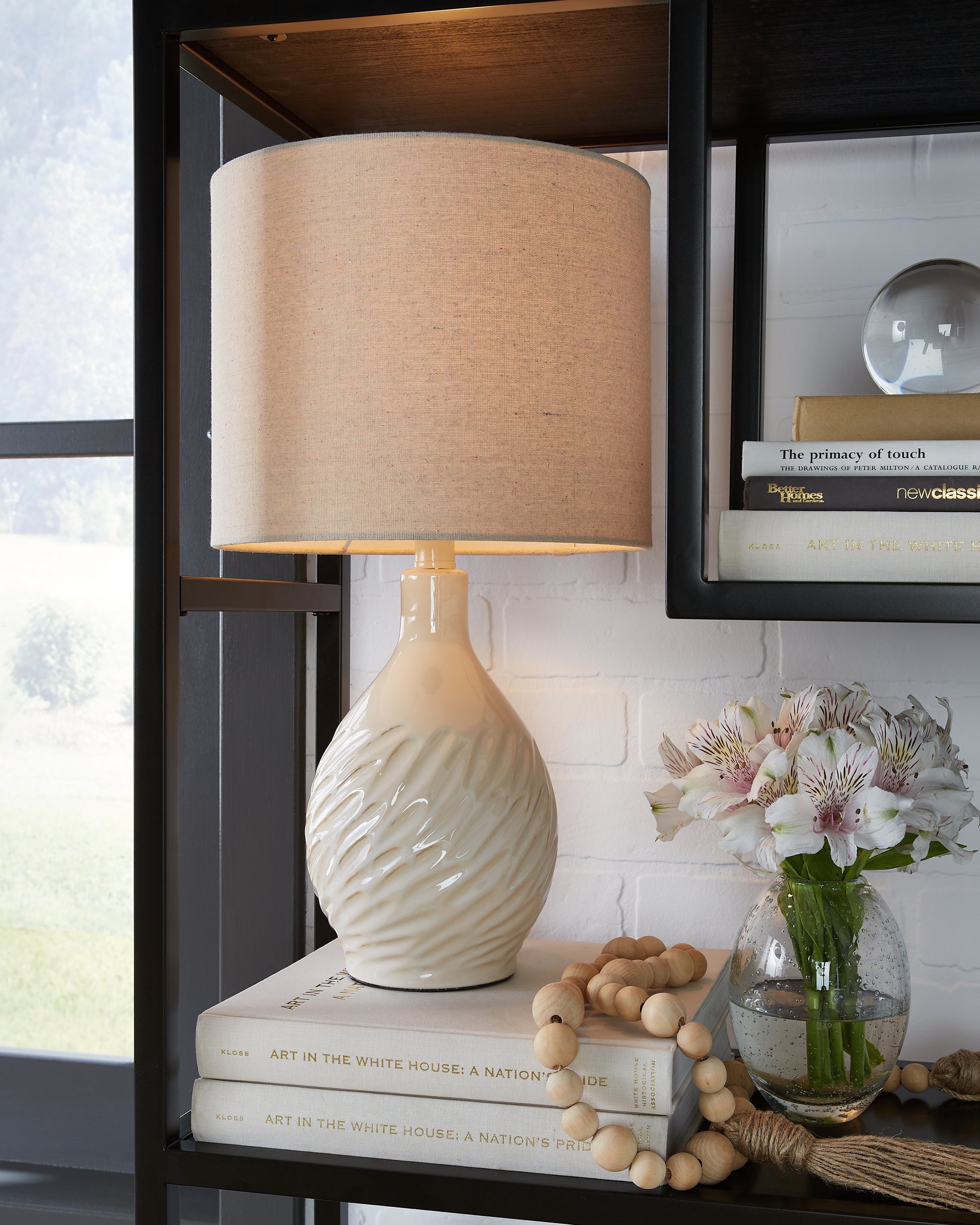 Ocala Furniture Outlet - Ashley Furniture - Garinton Lighting - Ceramic Table Lamp (1/CN) / Cream - L180194