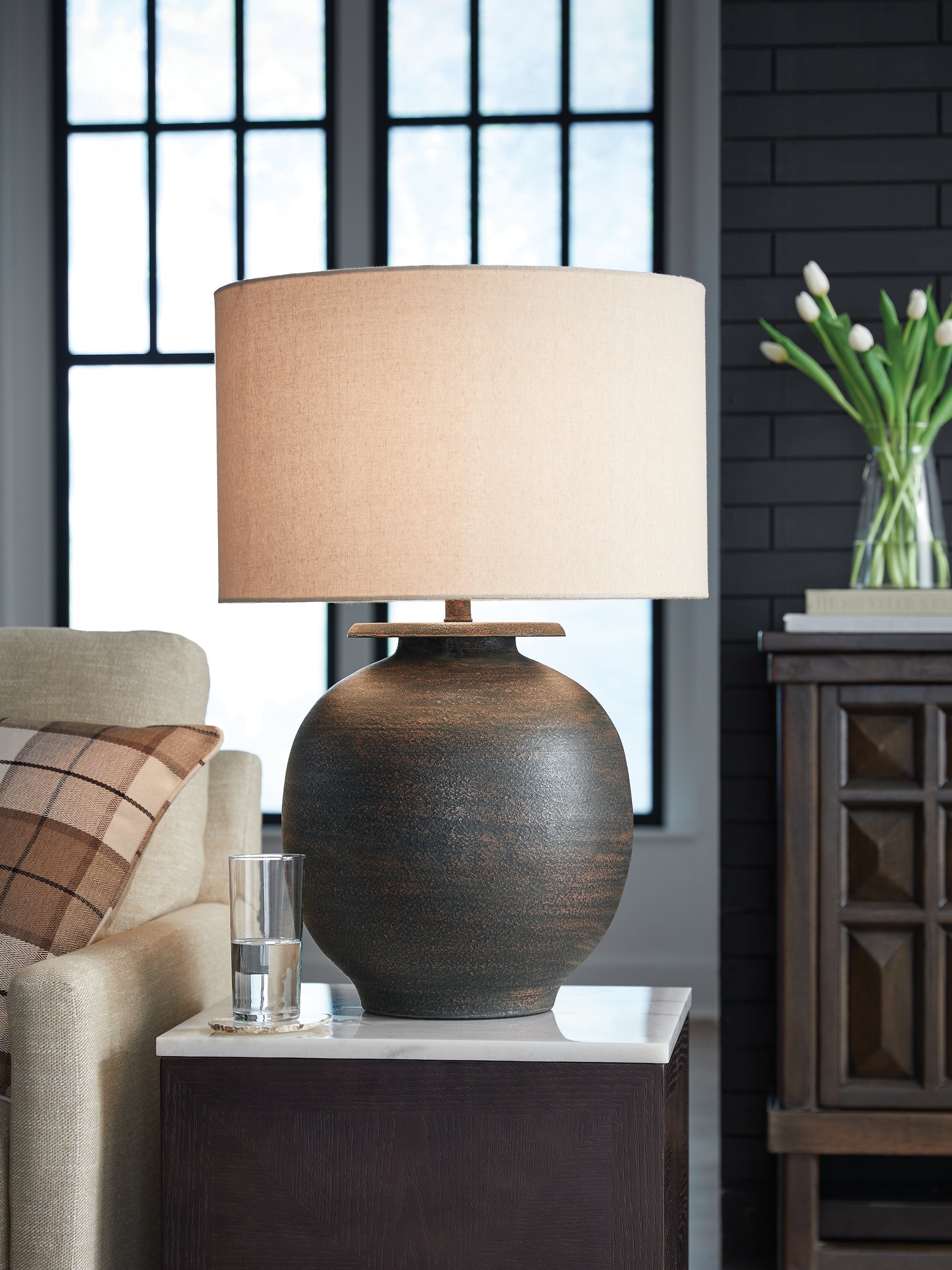Ocala Furniture Outlet - Ashley Furniture - Carlenbury Lighting - Metal Table Lamp (1/CN) / Antique Brown - L207574