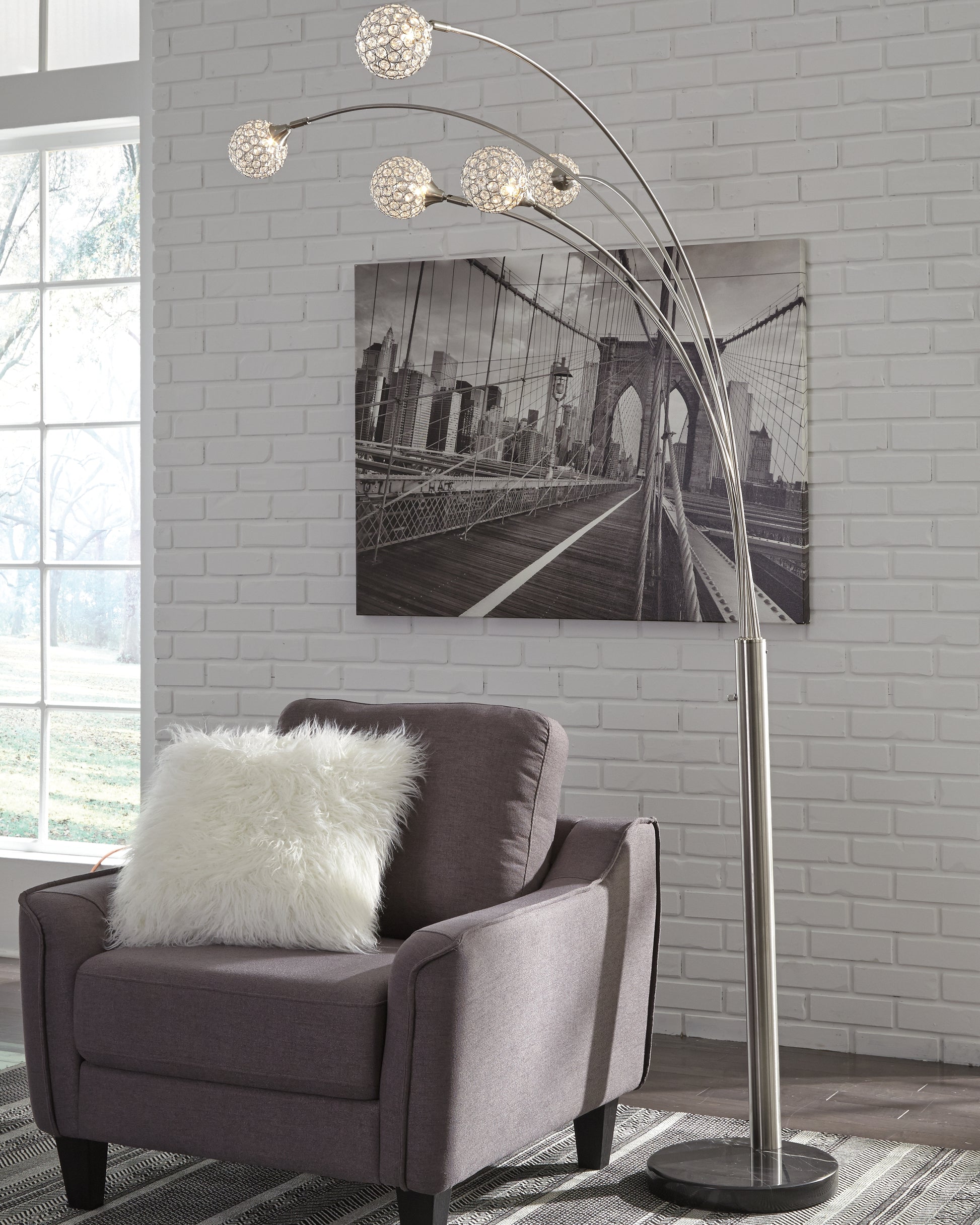 Ocala Furniture Outlet - Ashley Furniture - Winter Lighting - Metal Arc Lamp (1/CN) / Silver Finish - L725089