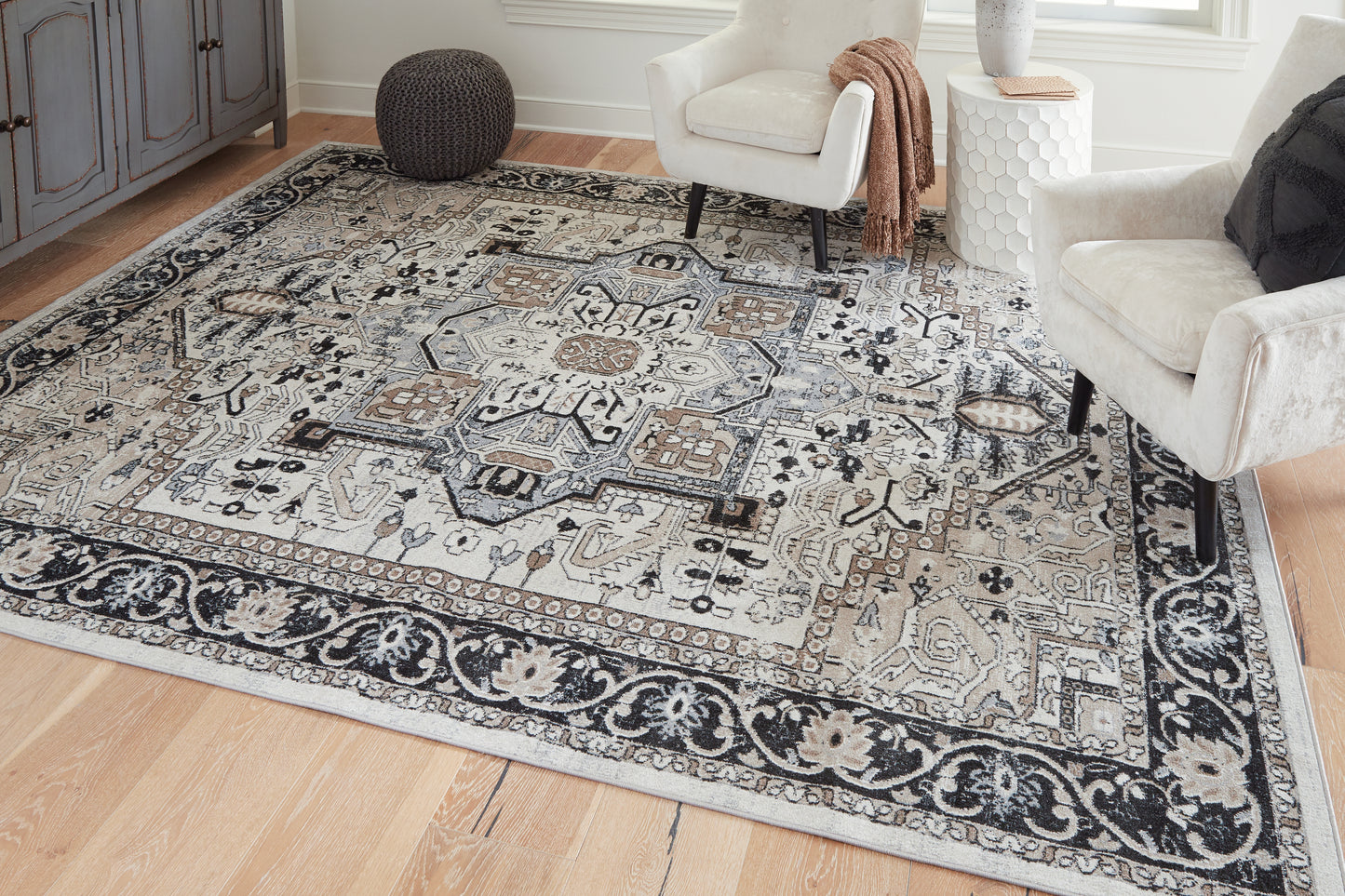 Ocala Furniture Outlet - Ashley Furniture - Gregmoore Rug - 5'2" x 6'10" Washable Rug / Multi - R405822