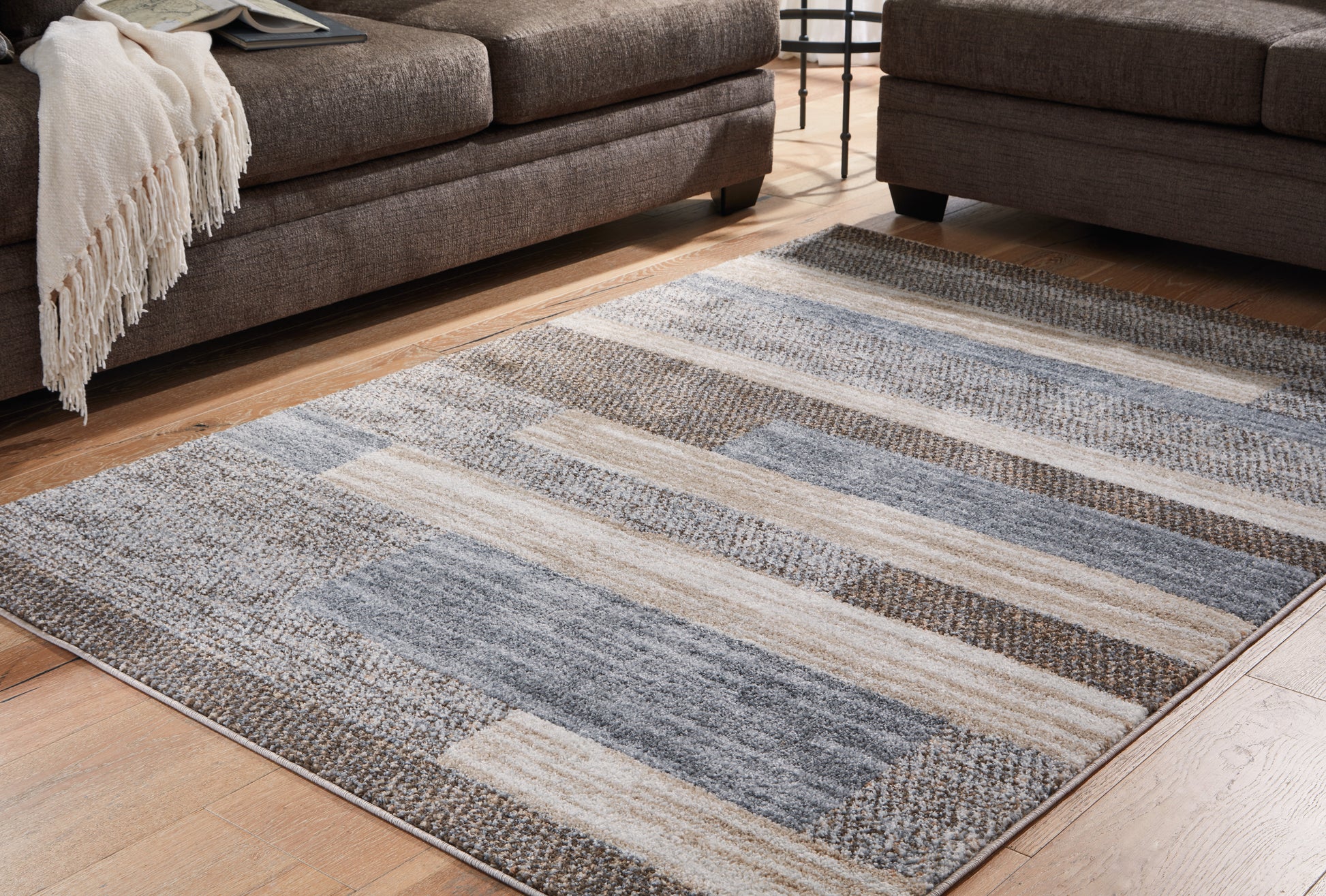 Ocala Furniture Outlet - Ashley Furniture - Sethburn Rug - 8' x 10' Rug / Cream/Brown/Gray - R406591