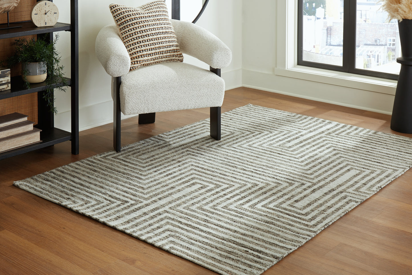 Ocala Furniture Outlet - Ashley Furniture - Jossen Rug - 5' x 7' Rug / Ivory/Gray - R406832