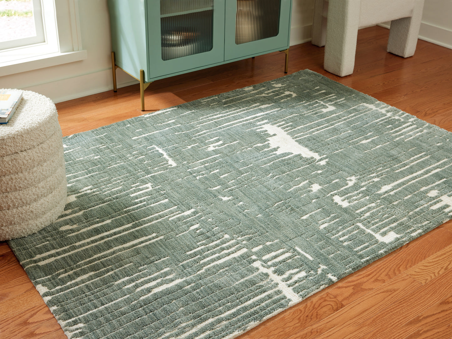 Ocala Furniture Outlet - Ashley Furniture - Cayworth Rug - 8' x 10' Rug / Teal/White - R407091