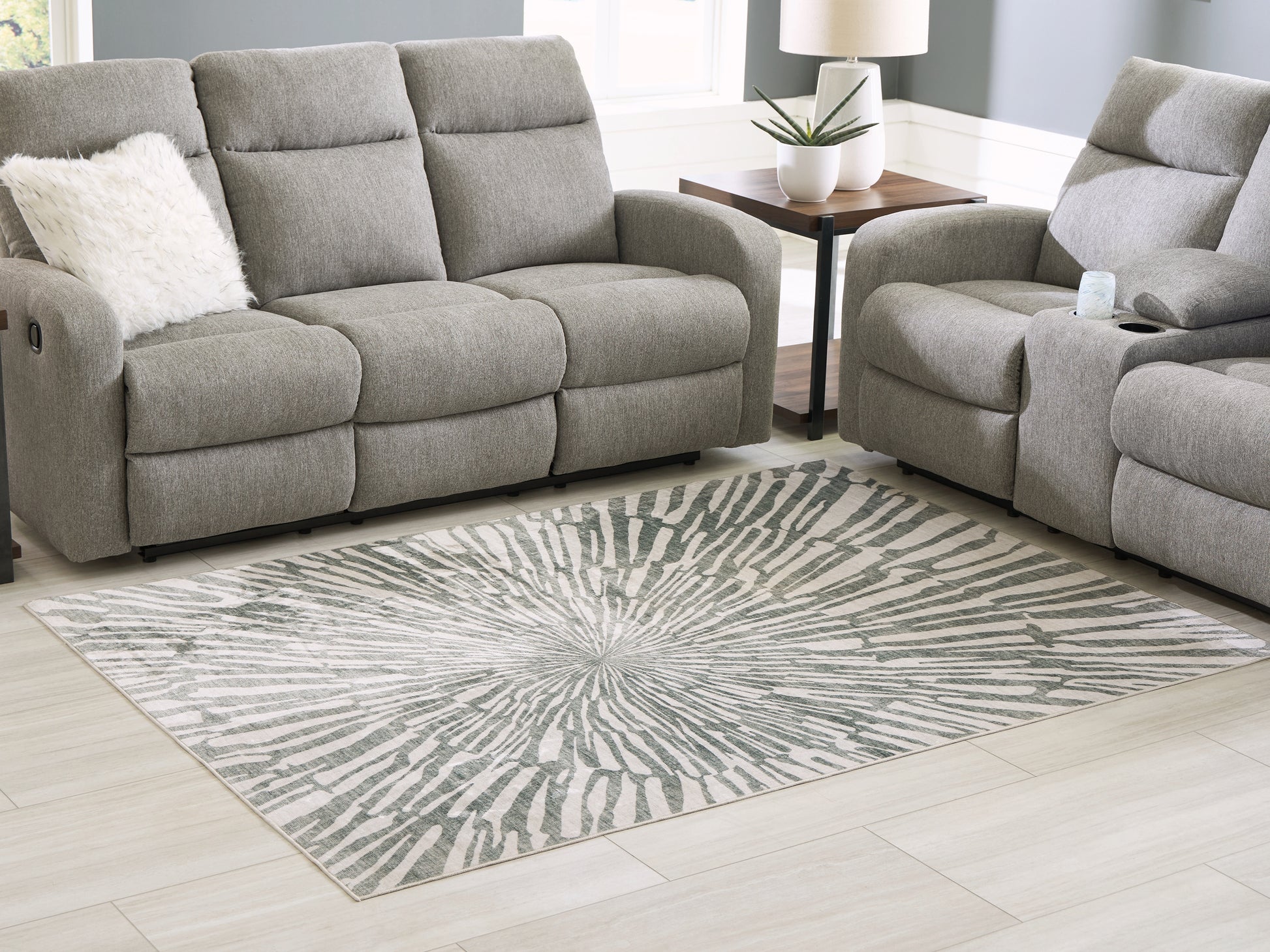 Ocala Furniture Outlet - Ashley Furniture - Verland Rug - Washable 5' x 7' Area Rug / Gray/White - R407432