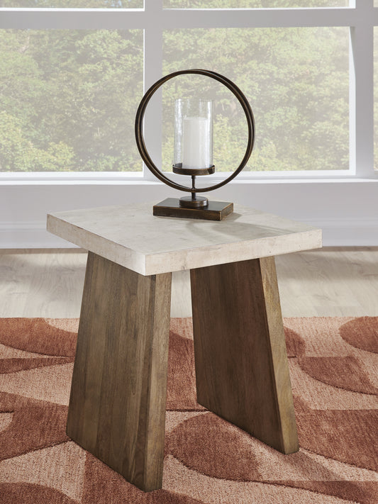 Ocala Furniture Outlet - Ashley Furniture - Brendalhouse End Table - Square End Table / Light Brown - T642-2