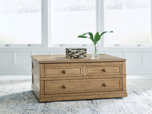 Ocala Furniture Outlet - Ashley Furniture - Sharlance Lift-Top Coffee Table - Lift Top Cocktail Table / Light Brown - T655-9