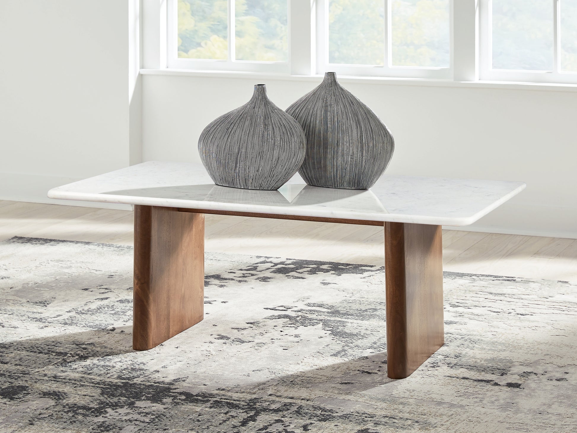 Ocala Furniture Outlet - Ashley Furniture - Isanti Coffee Table - Rectangular Cocktail Table / Light Brown/White - T662-1