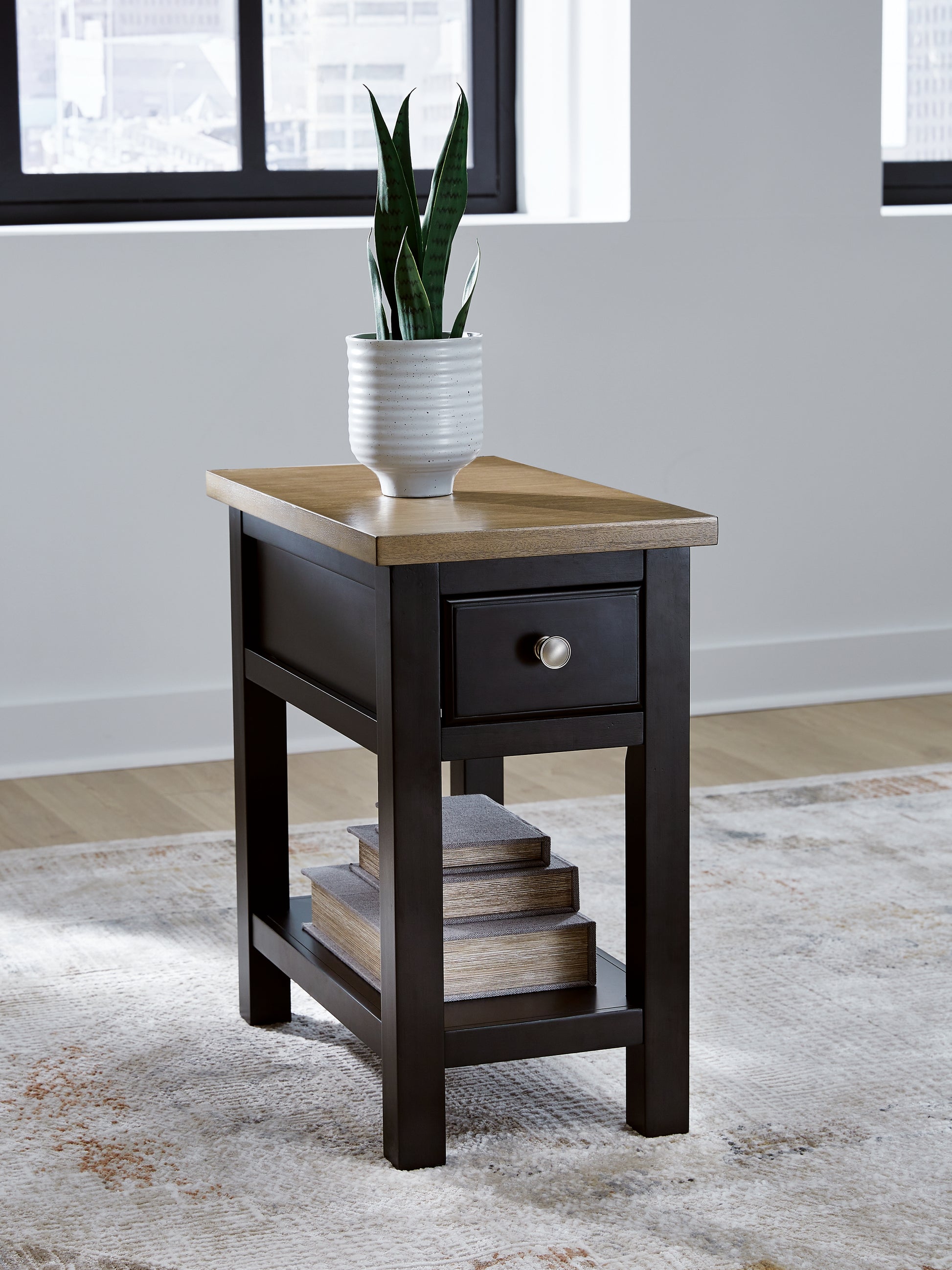 Ocala Furniture Outlet - Ashley Furniture - Drazmine Chairside End Table - Chair Side End Table / Brown - T734-17