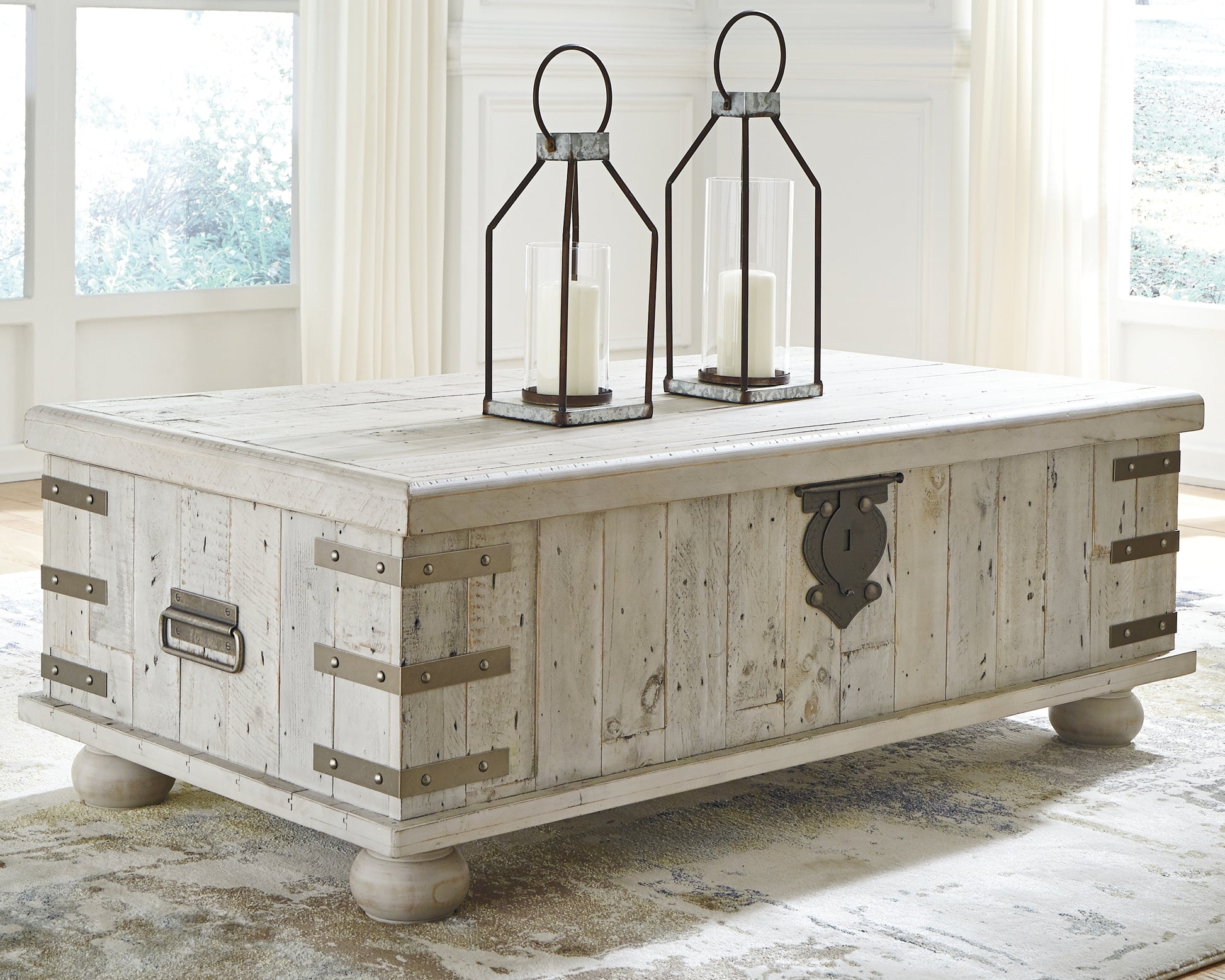 Ocala Furniture Outlet - Ashley Furniture - Carynhurst Coffee Table with Lift Top - Lift Top Cocktail Table / White Wash Gray - T757-9