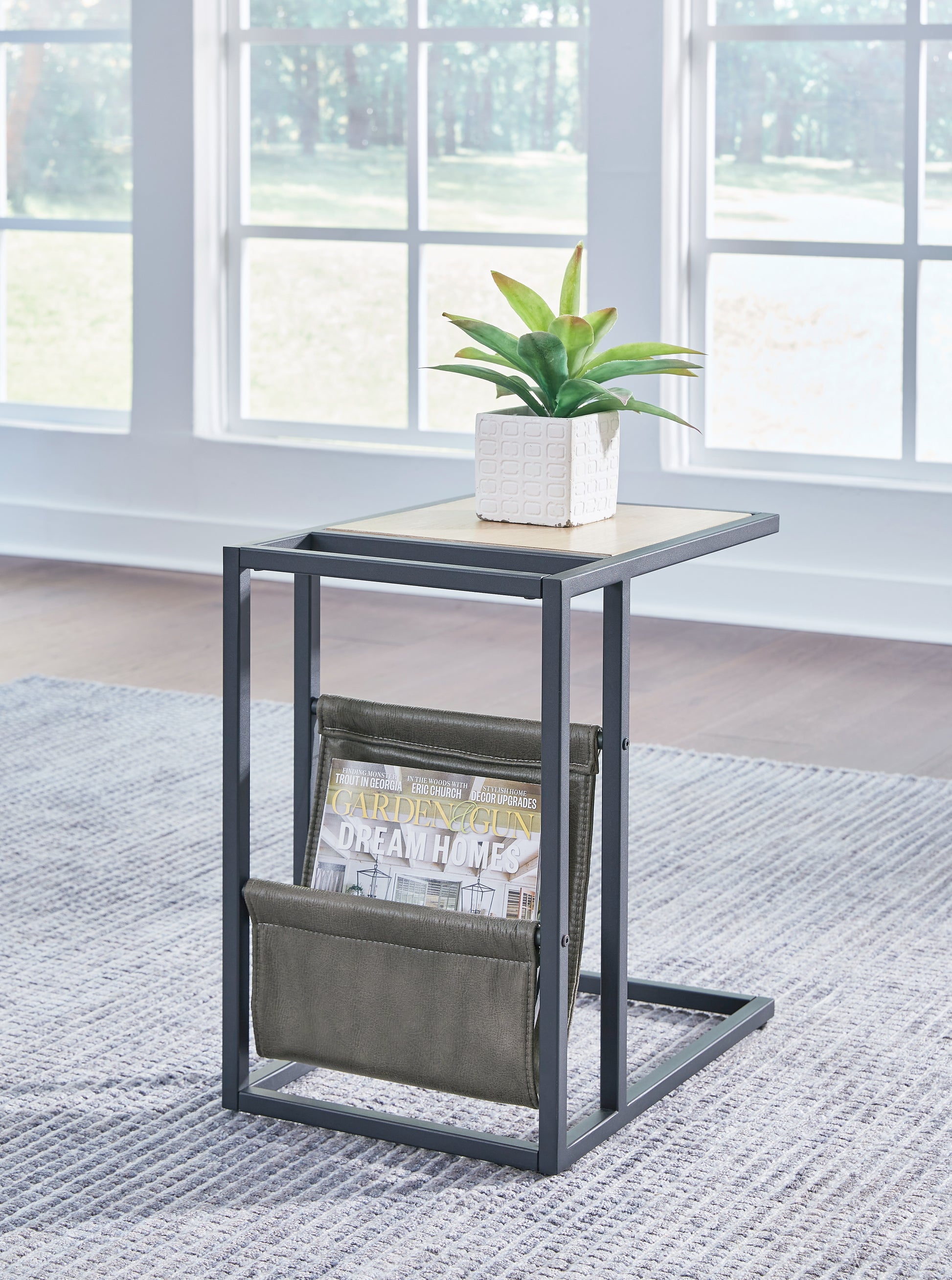 Ocala Furniture Outlet - Ashley Furniture - Freslowe Chairside End Table - Chair Side End Table / Light Brown/Black - T931-107