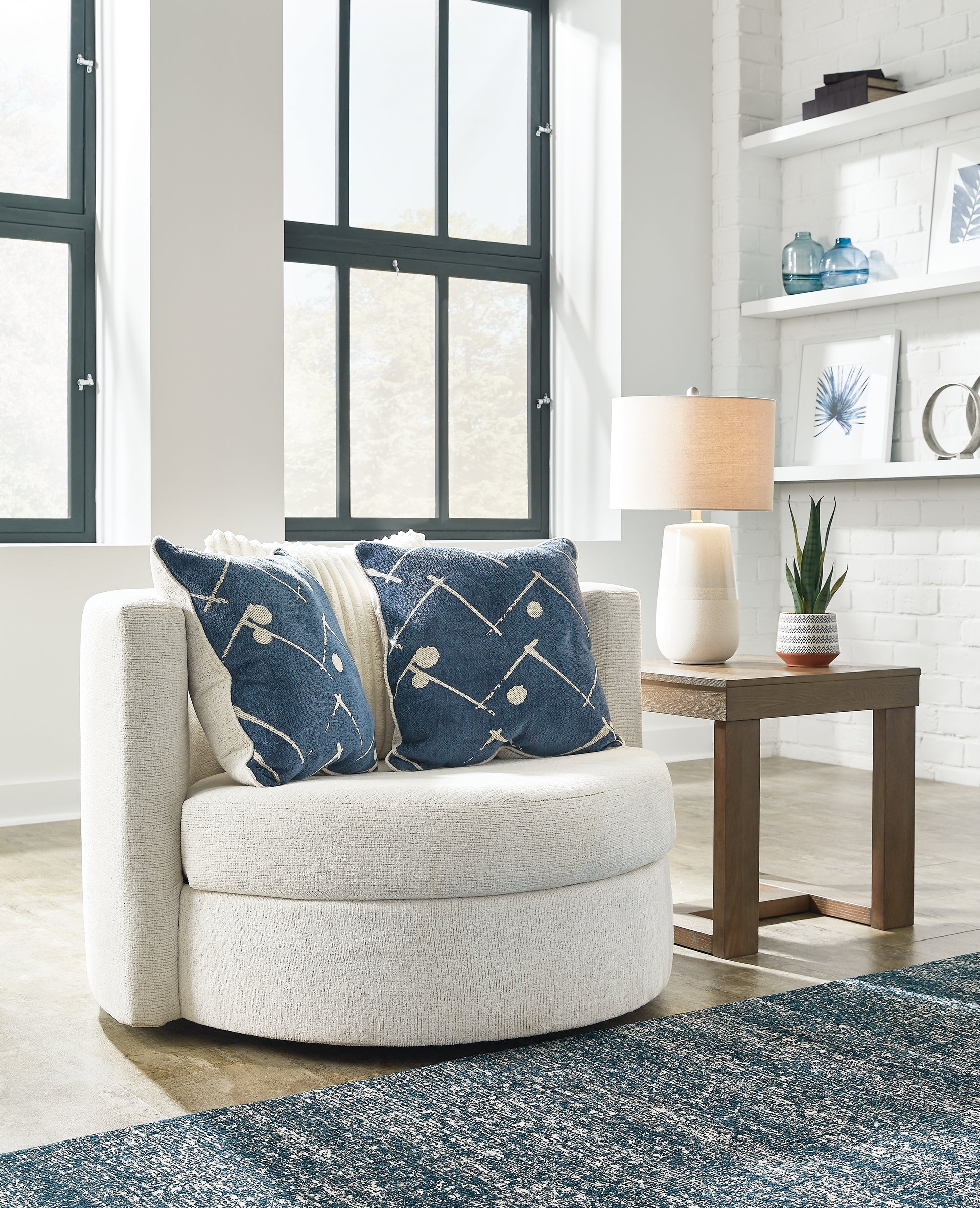 Ocala Furniture Outlet - Ashley Furniture - Padova Living Room - Swivel Accent Chair / Ivory - 3370644