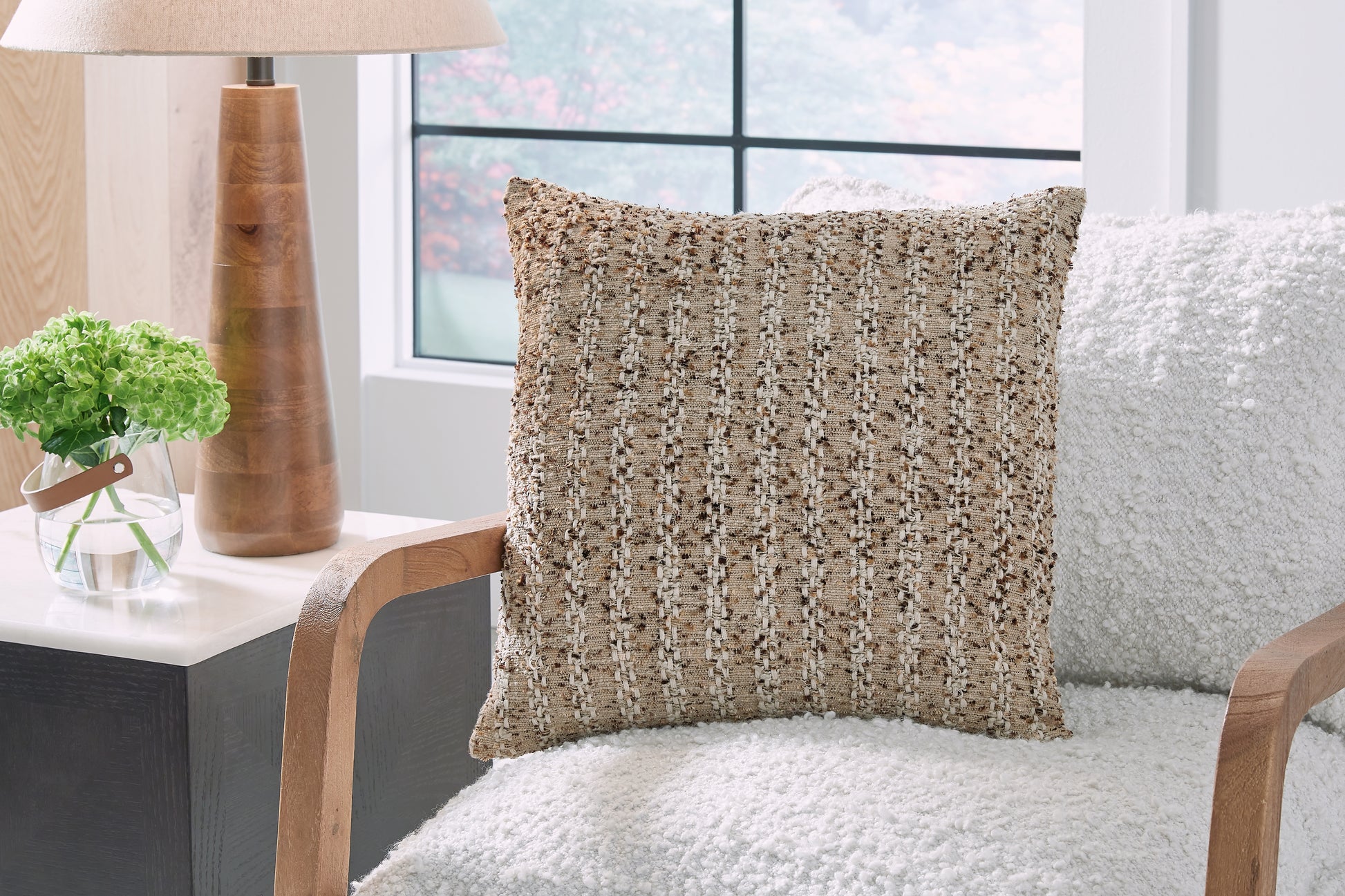 Ocala Furniture Outlet - Ashley Furniture - Vorlane Pillows - Pillow (4/CS) / Tan/Brown/White - A1001046