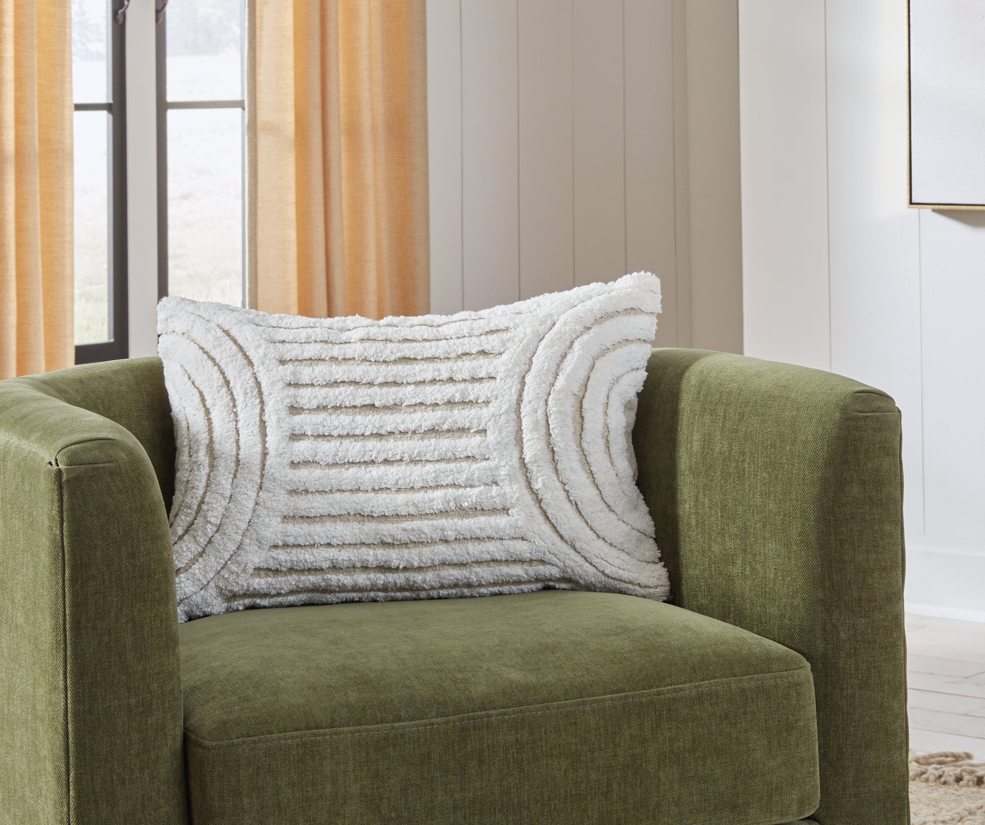 Ocala Furniture Outlet - Ashley Furniture - Farissen Pillows - Pillow (4/CS) / White/Tan - A1001062