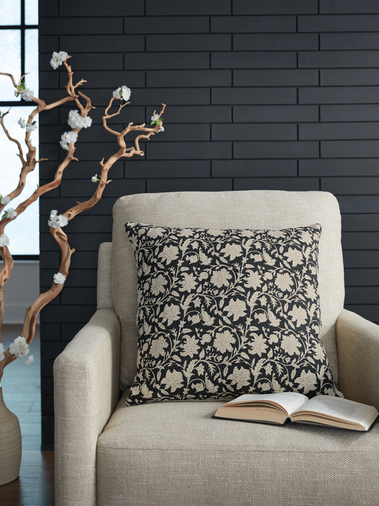Ocala Furniture Outlet - Ashley Furniture - Alanderson Pillows - Pillow (4/CS) / Black/Ivory - A1001100