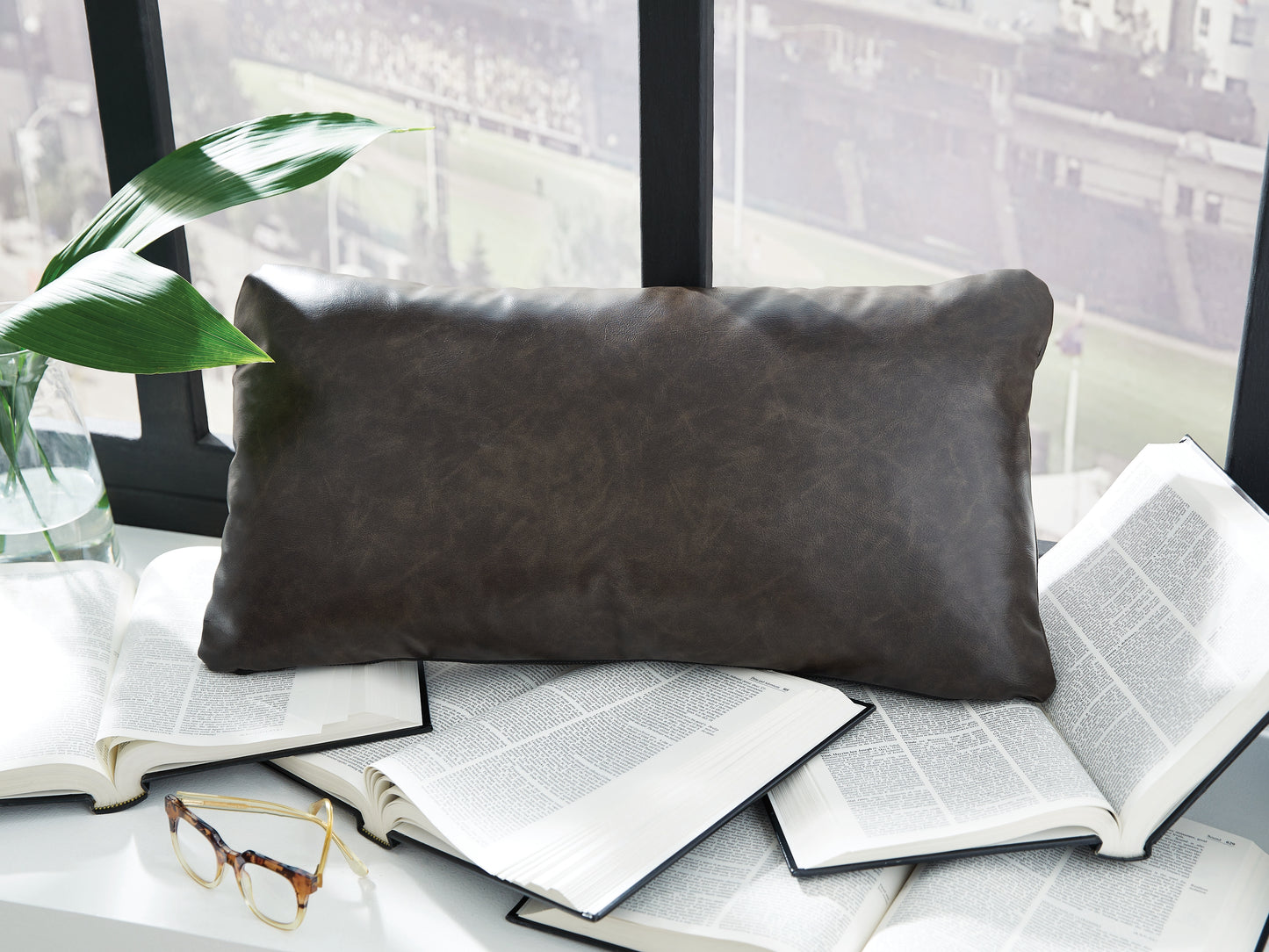 Ocala Furniture Outlet - Ashley Furniture - Danvale Pillows - Pillow (4/CS) / Dark Brown - A1001142