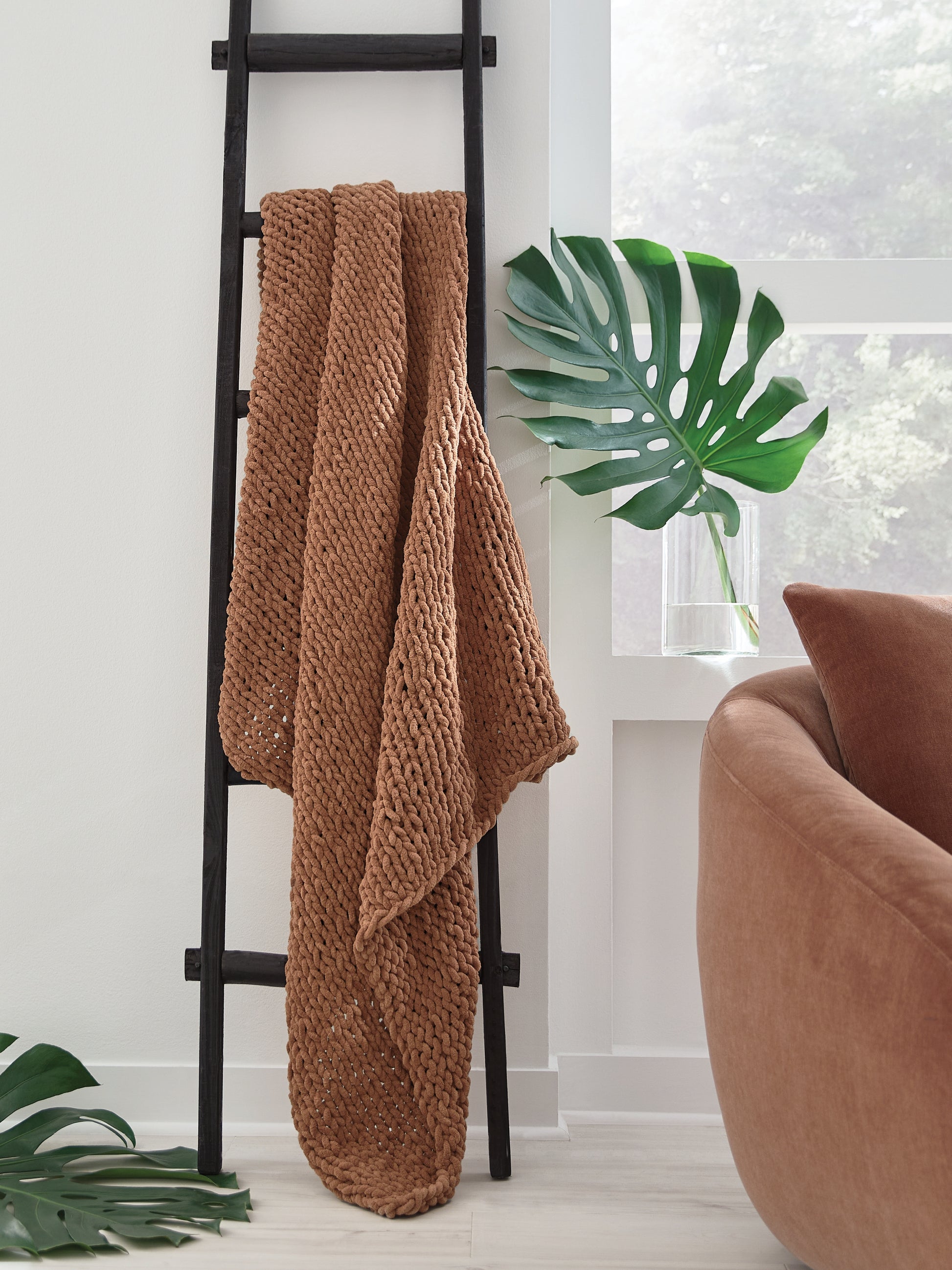 Ocala Furniture Outlet - Ashley Furniture - Chaddon Throw (Set of 3) - Throw (3/CS) - A1001179