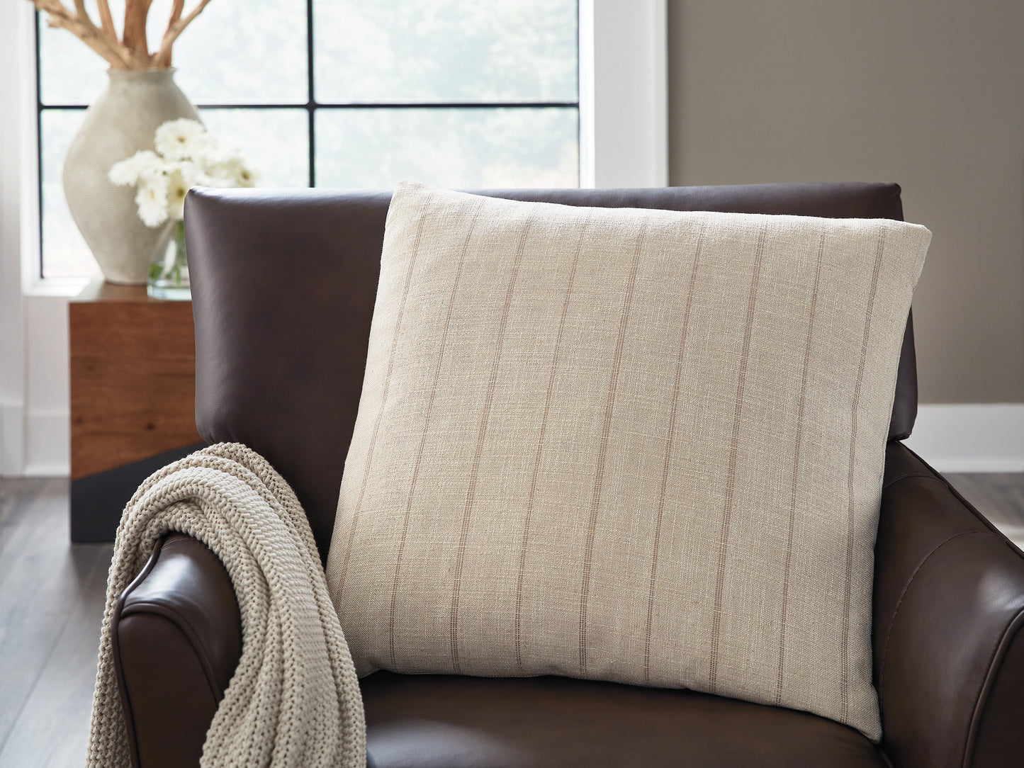 Ocala Furniture Outlet - Ashley Furniture - Valwick Pillows - Pillow (4/CS) - A1001180