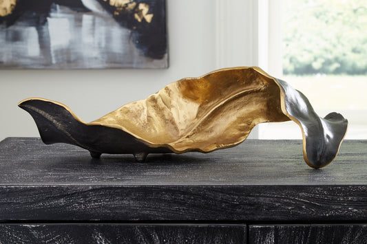 Ocala Furniture Outlet - Ashley Furniture - Melinda Sculpture - Sculpture / Black/Gold Finish - A2000416