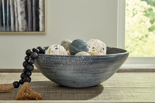 Ocala Furniture Outlet - Ashley Furniture - Meadie Bowl - Bowl / Distressed Black - A2000792
