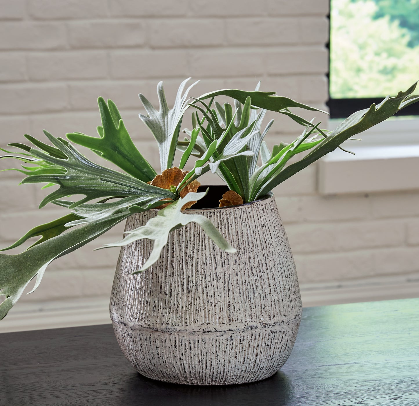 Ocala Furniture Outlet - Ashley Furniture - Claymount Vase - Vase / Distressed Brown - A2000636