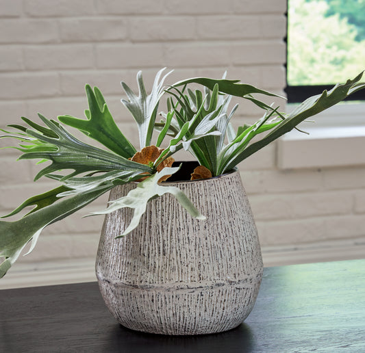 Ocala Furniture Outlet - Ashley Furniture - Claymount Vase - Vase / Distressed Brown - A2000636