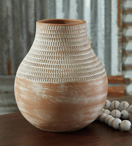 Ocala Furniture Outlet - Ashley Furniture - Reclove Vase - Vase / Distressed White - A2000641