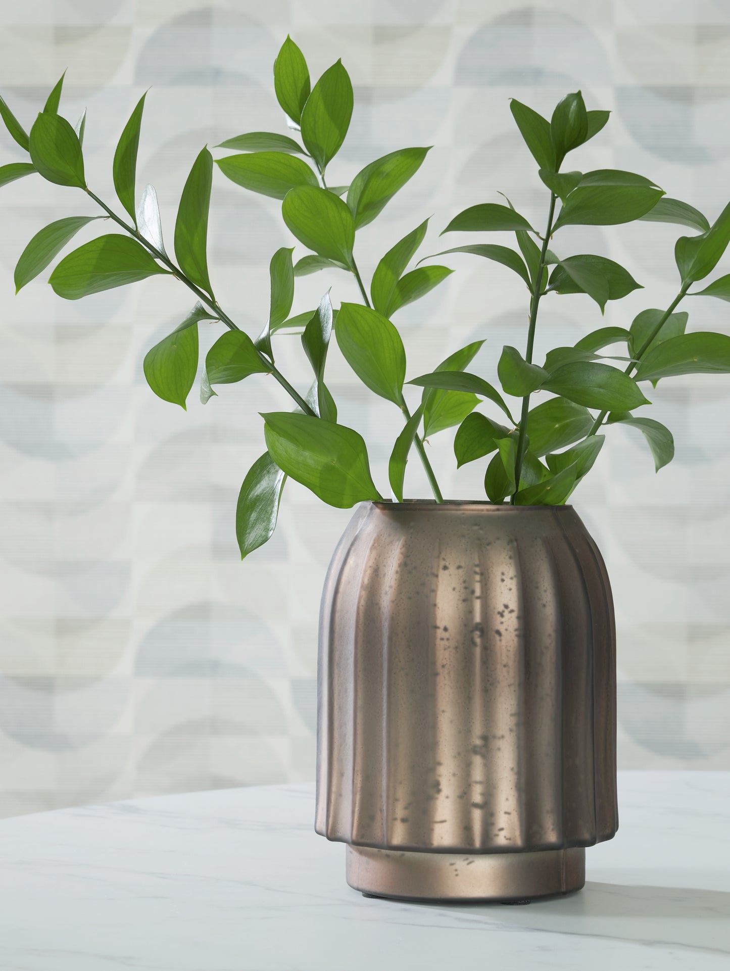 Ocala Furniture Outlet - Ashley Furniture - Briarcott Vase - Vase / Brown - A2000703