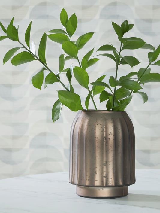 Ocala Furniture Outlet - Ashley Furniture - Briarcott Vase - Vase / Brown - A2000703