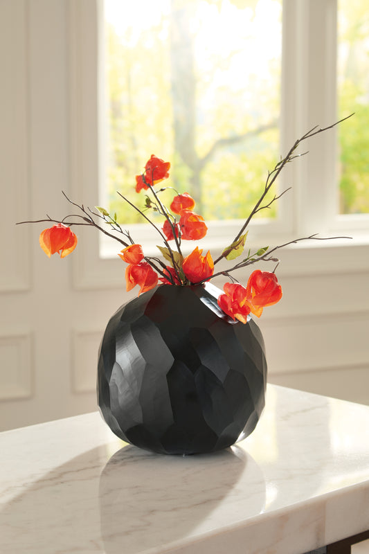 Ocala Furniture Outlet - Ashley Furniture - Ryanford Vase - Vase / Black - A2000717
