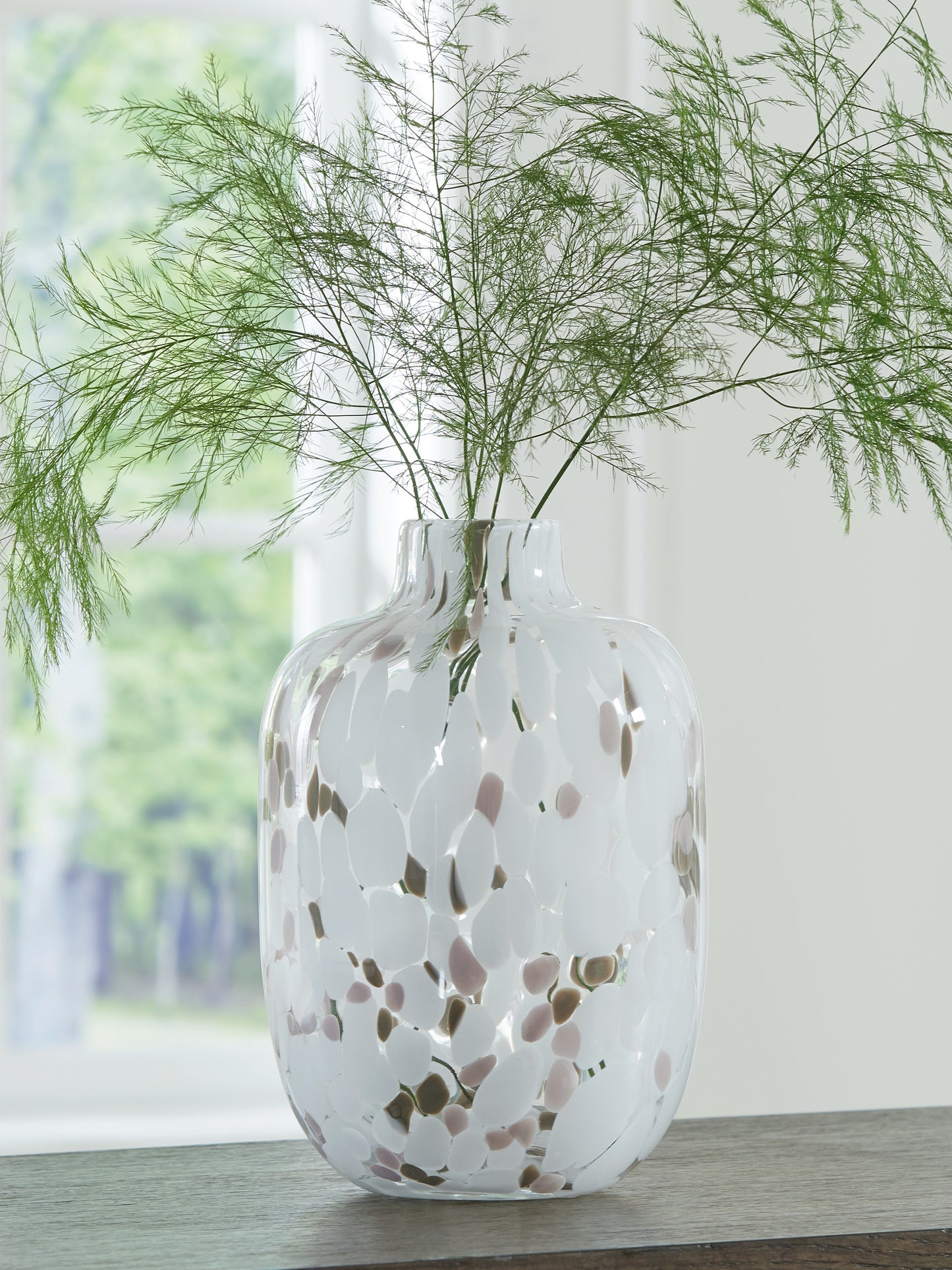 Ocala Furniture Outlet - Ashley Furniture - Keelton Vase - Vase / White/Taupe/Pink - A2000759